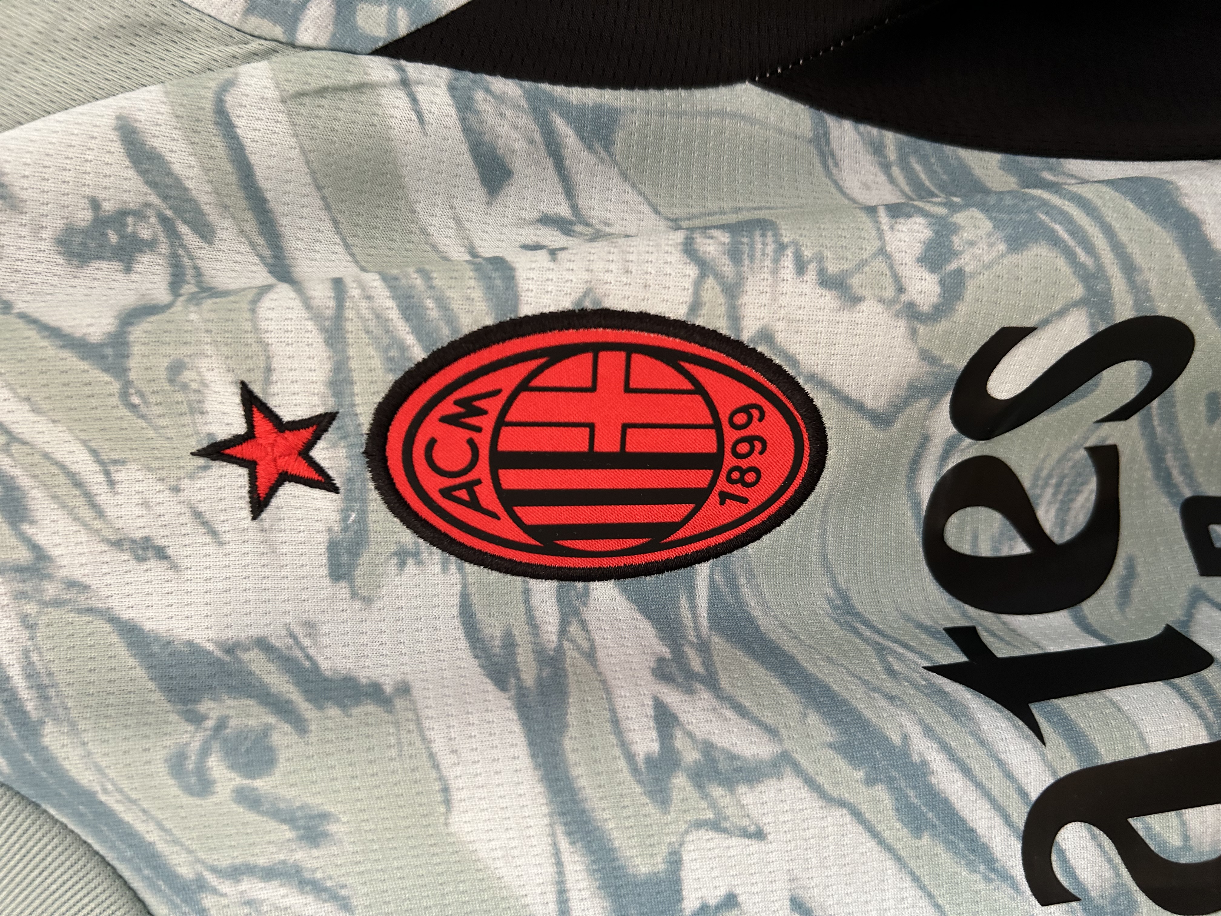 AC Milan GOALKEEPER Home Jersey 2025/26