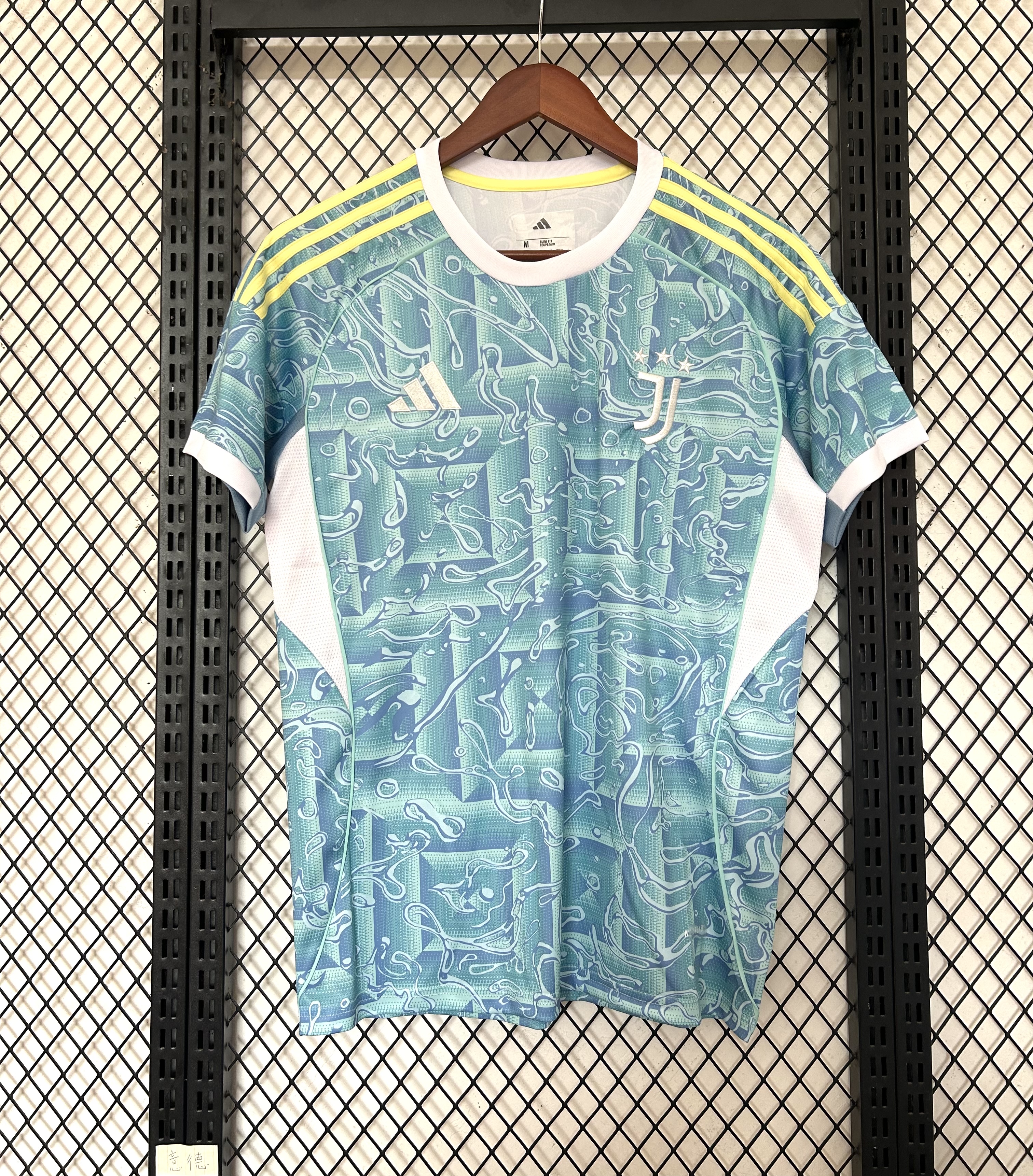 Juventus Away Jersey 2025/26