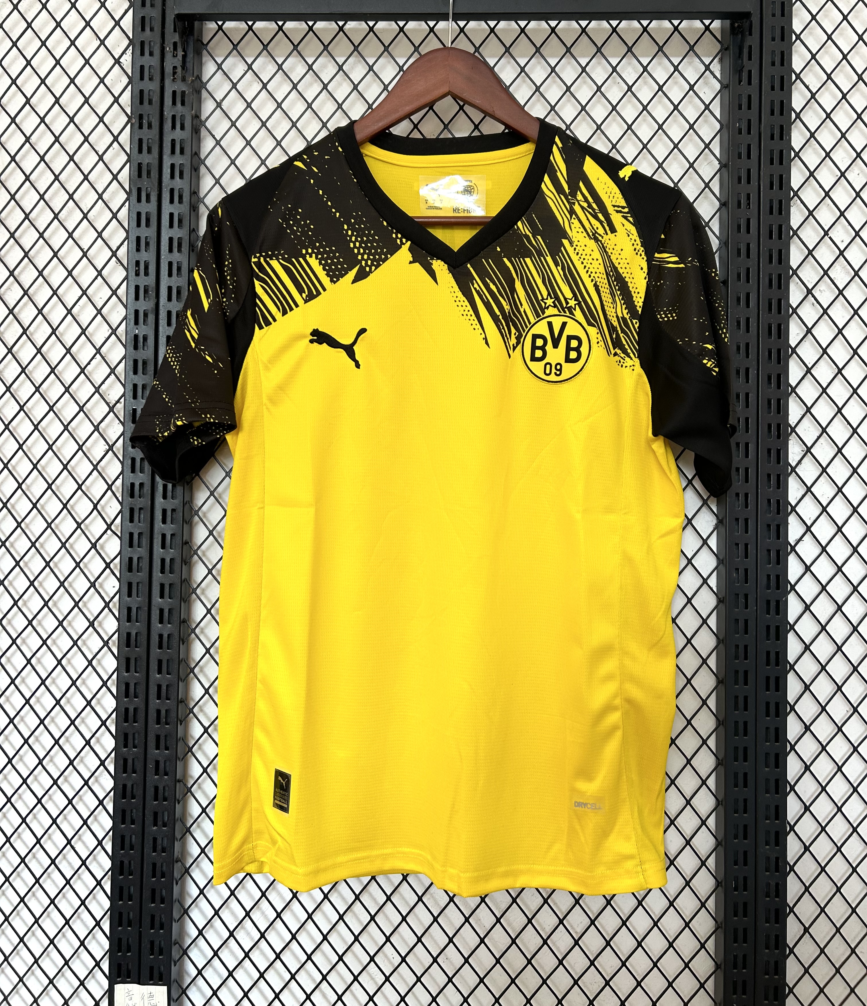 Borussia Dortmund   Home Jersey 2025/26