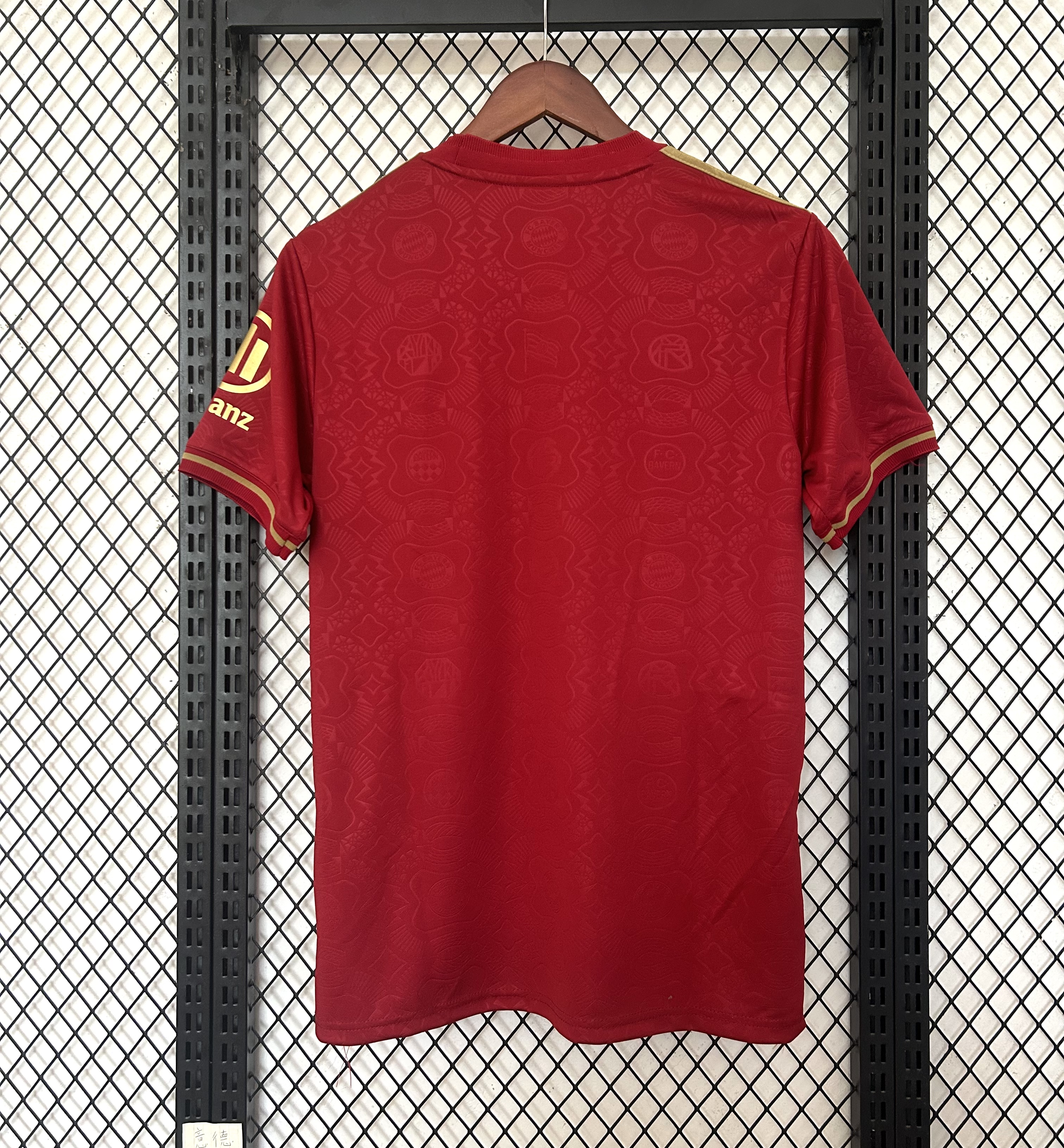 Bayern Munich 125th Anniversary  jersey English Advertising