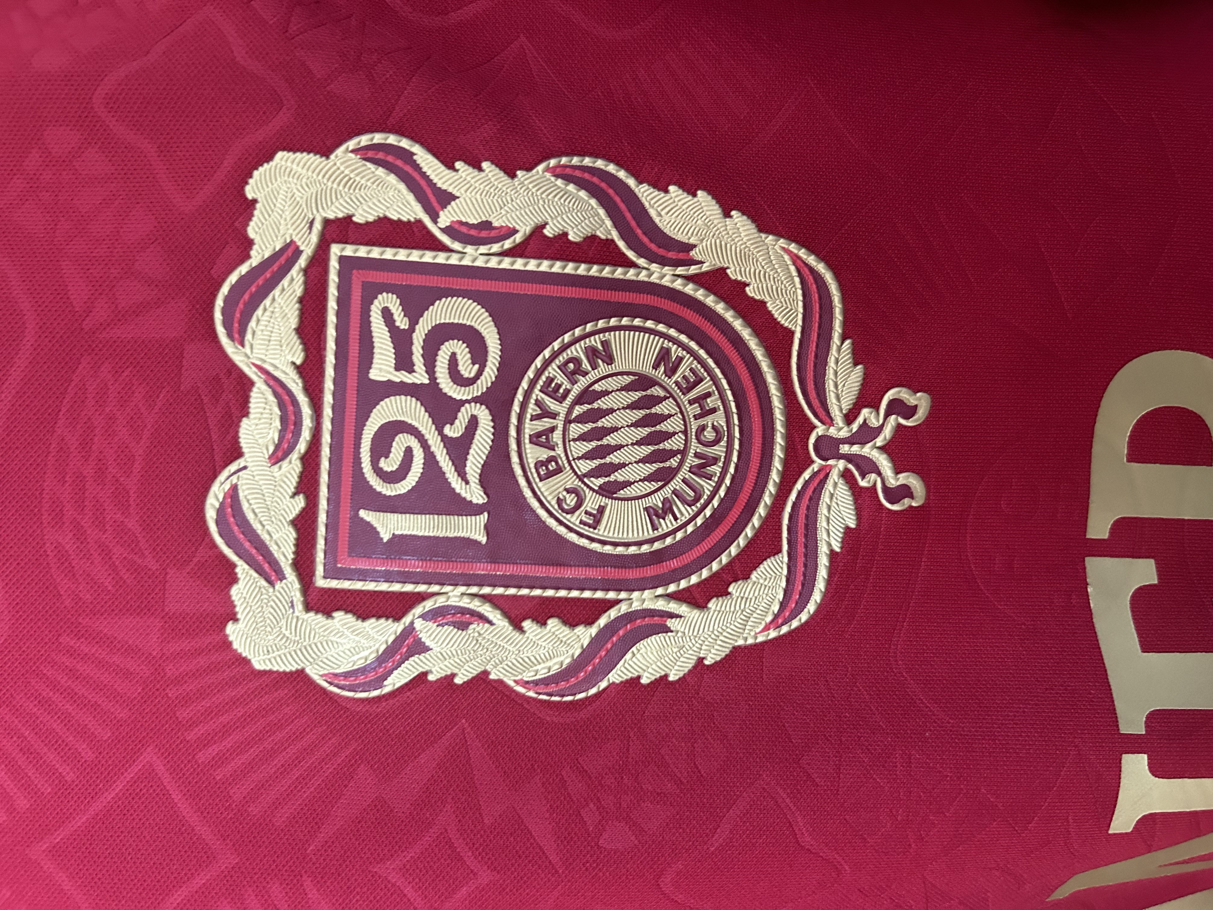 Bayern Munich 125th Anniversary  jersey English Advertising