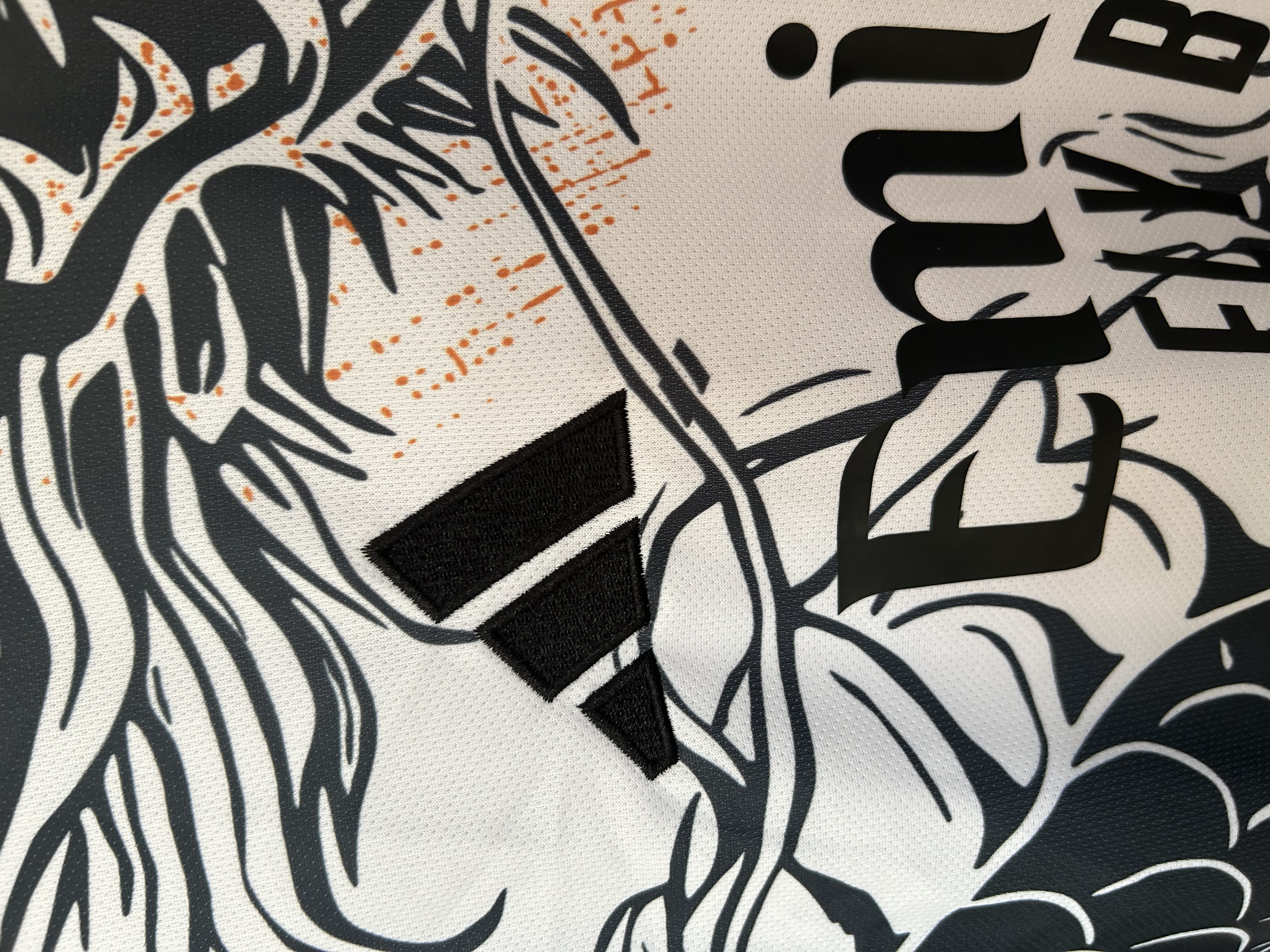 Real Madrid  Special Edition Jersey 25/26  orange