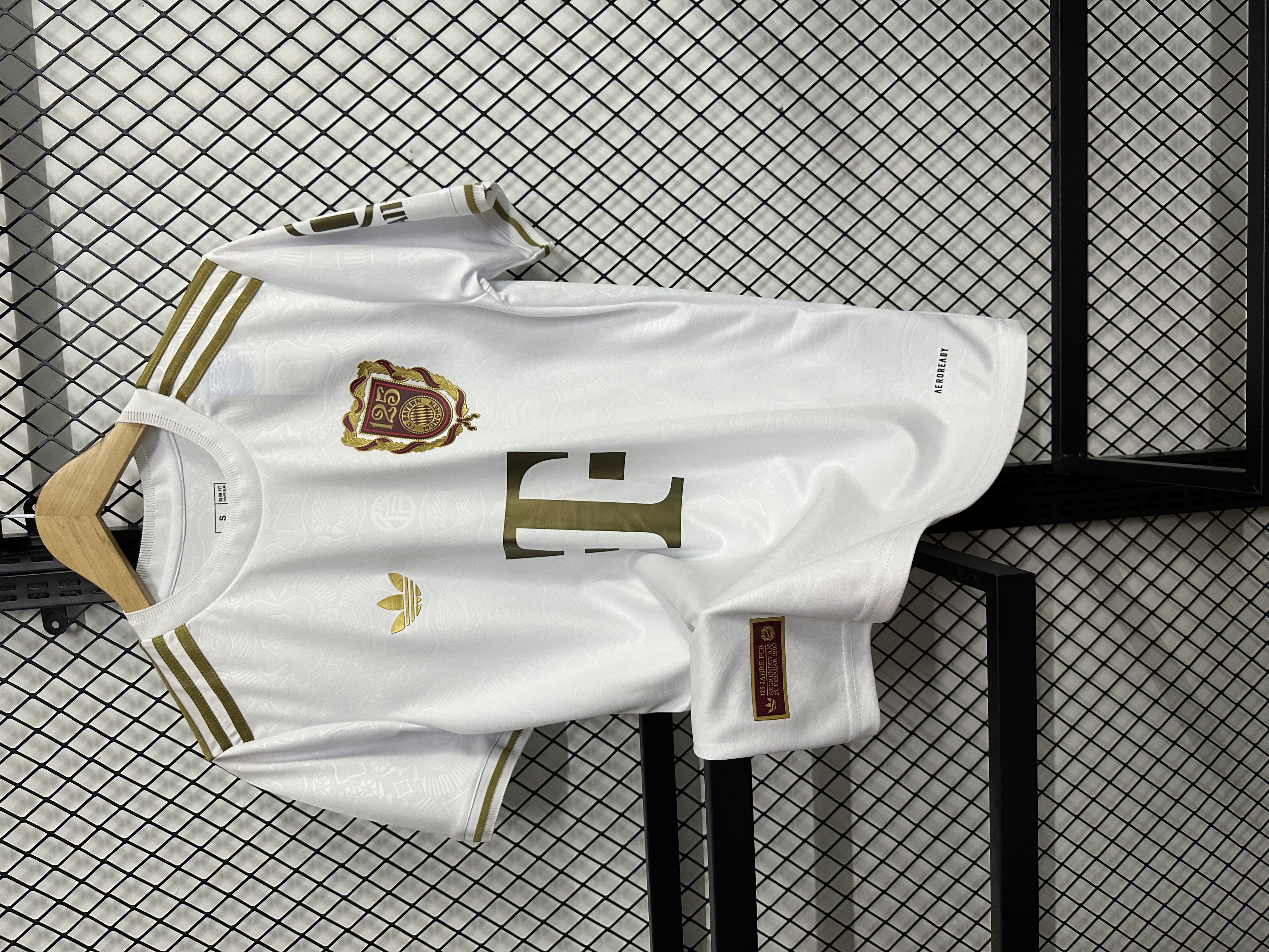 Bayern 125th Anniversary  jersey 25-26 White