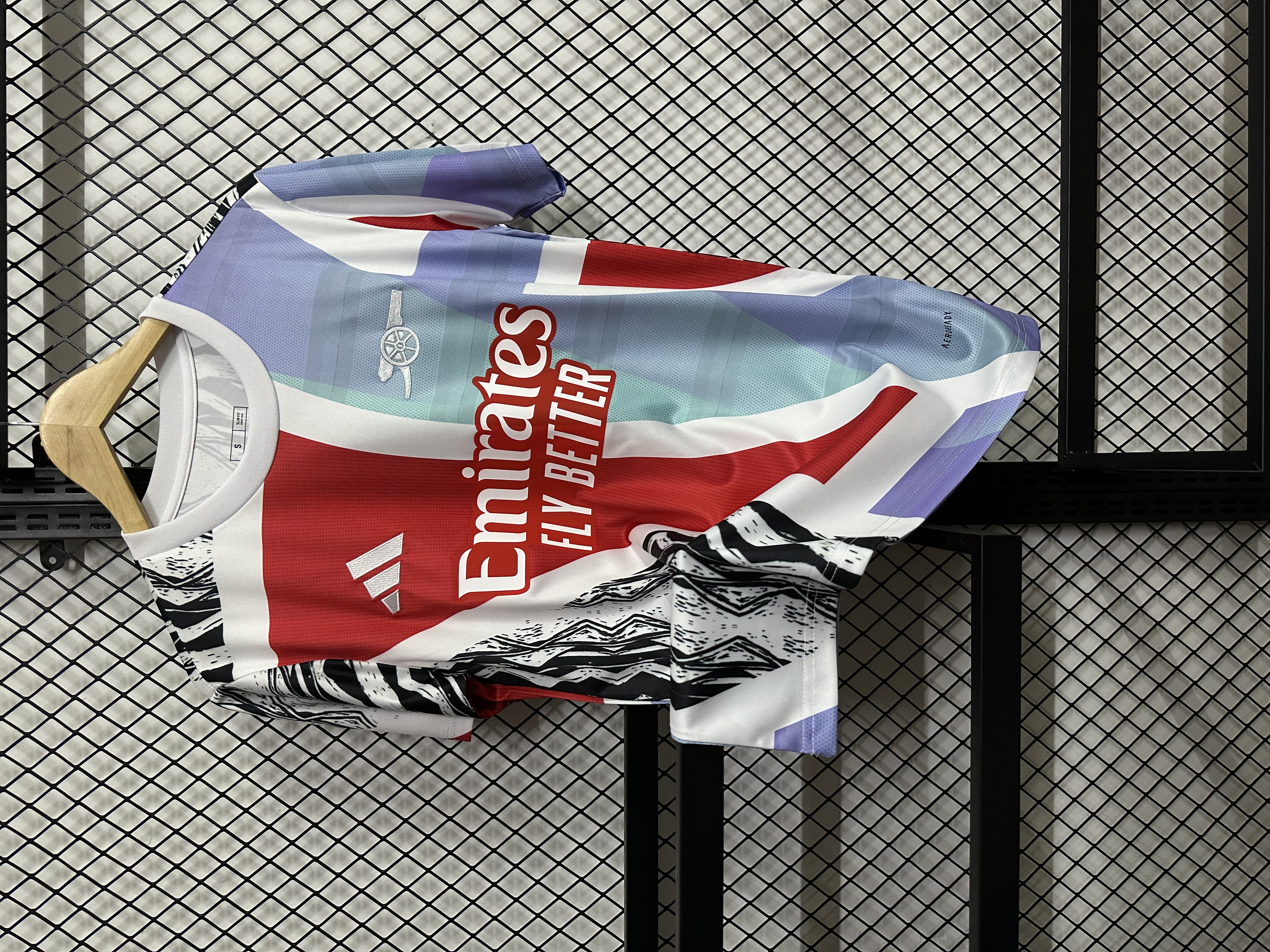 Arsenal Graffiti Edition Jersey 2024/25