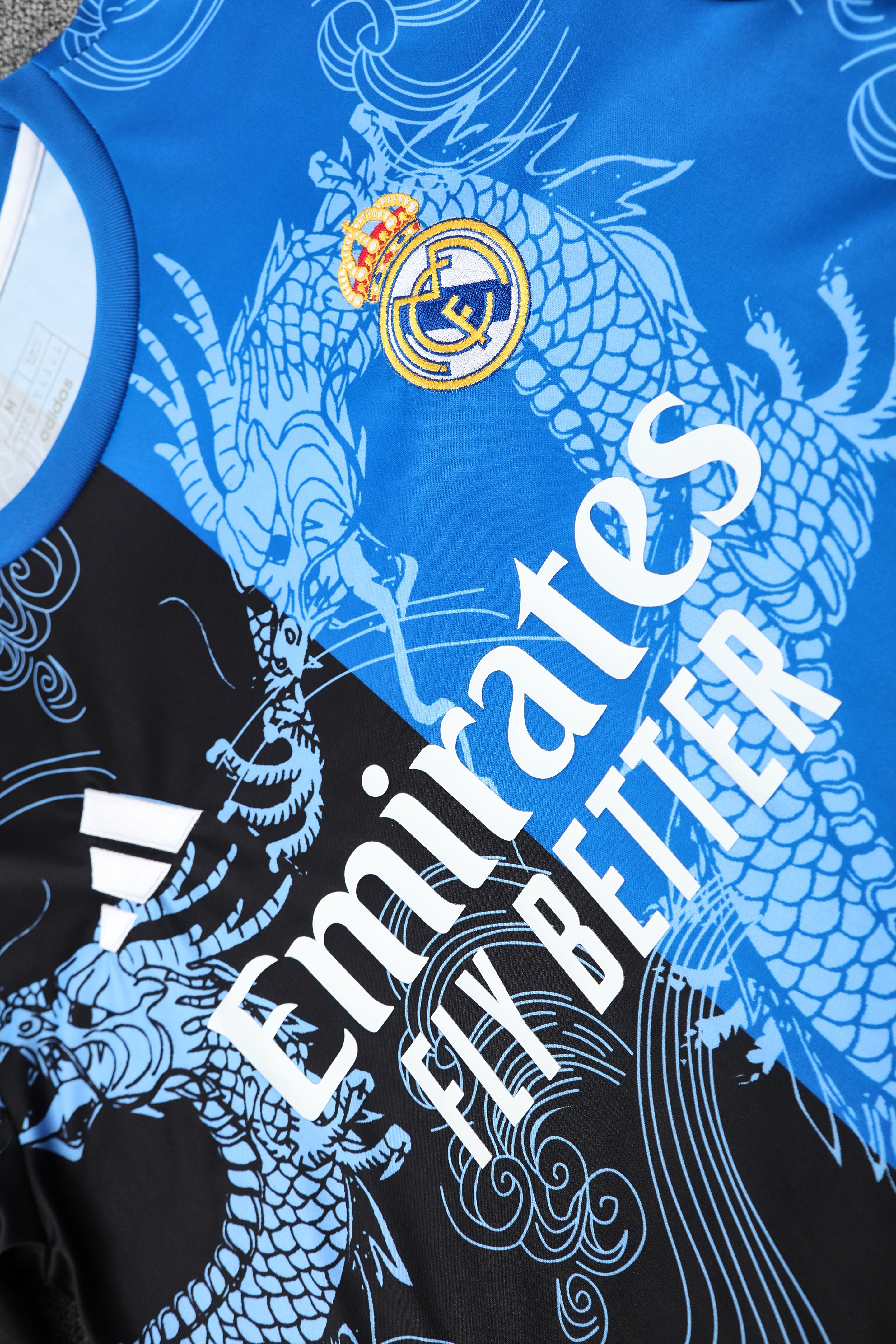 Real Madrid Training Jersey 2025/26 blue