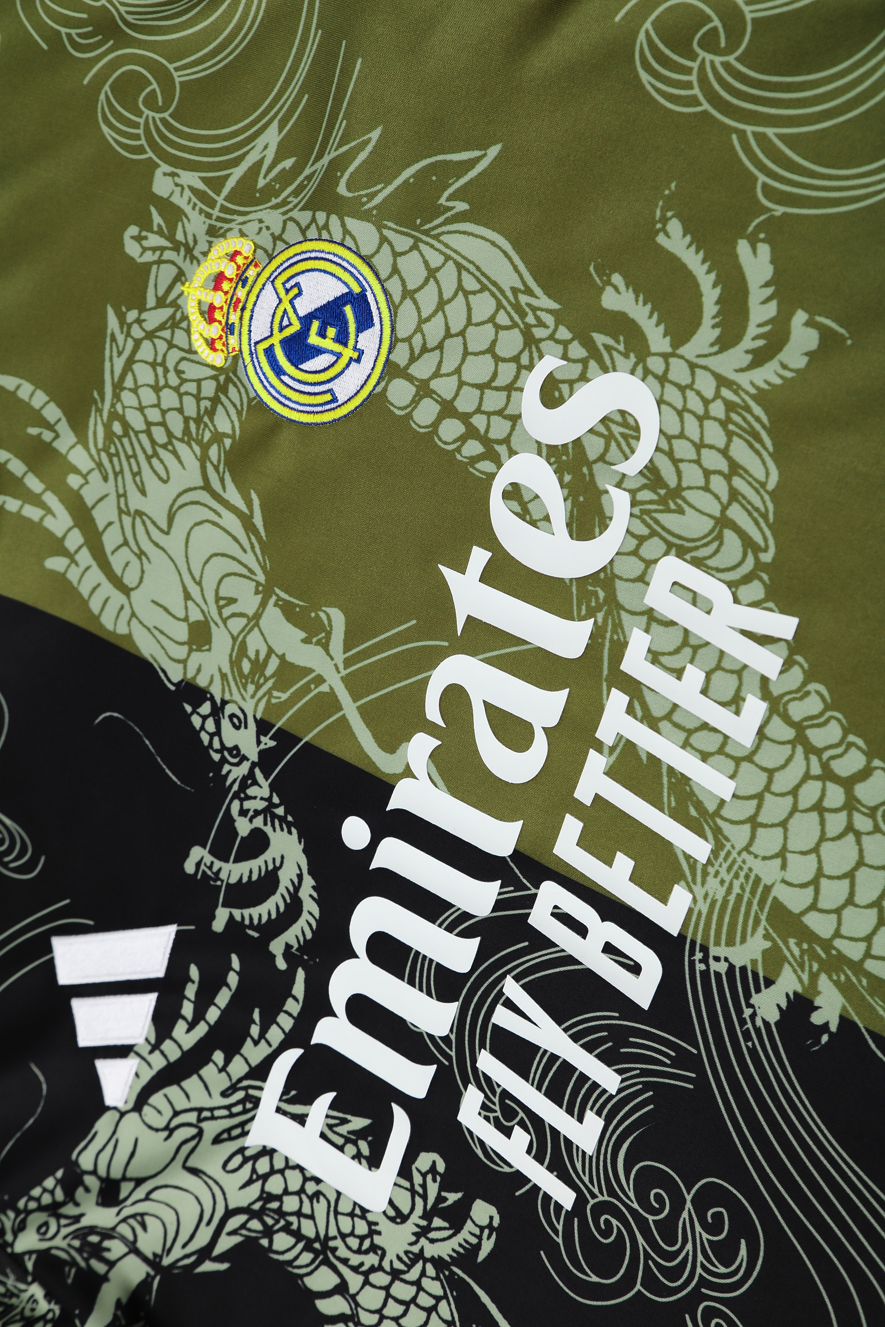 Real Madrid Training Jersey 2025/26 Green