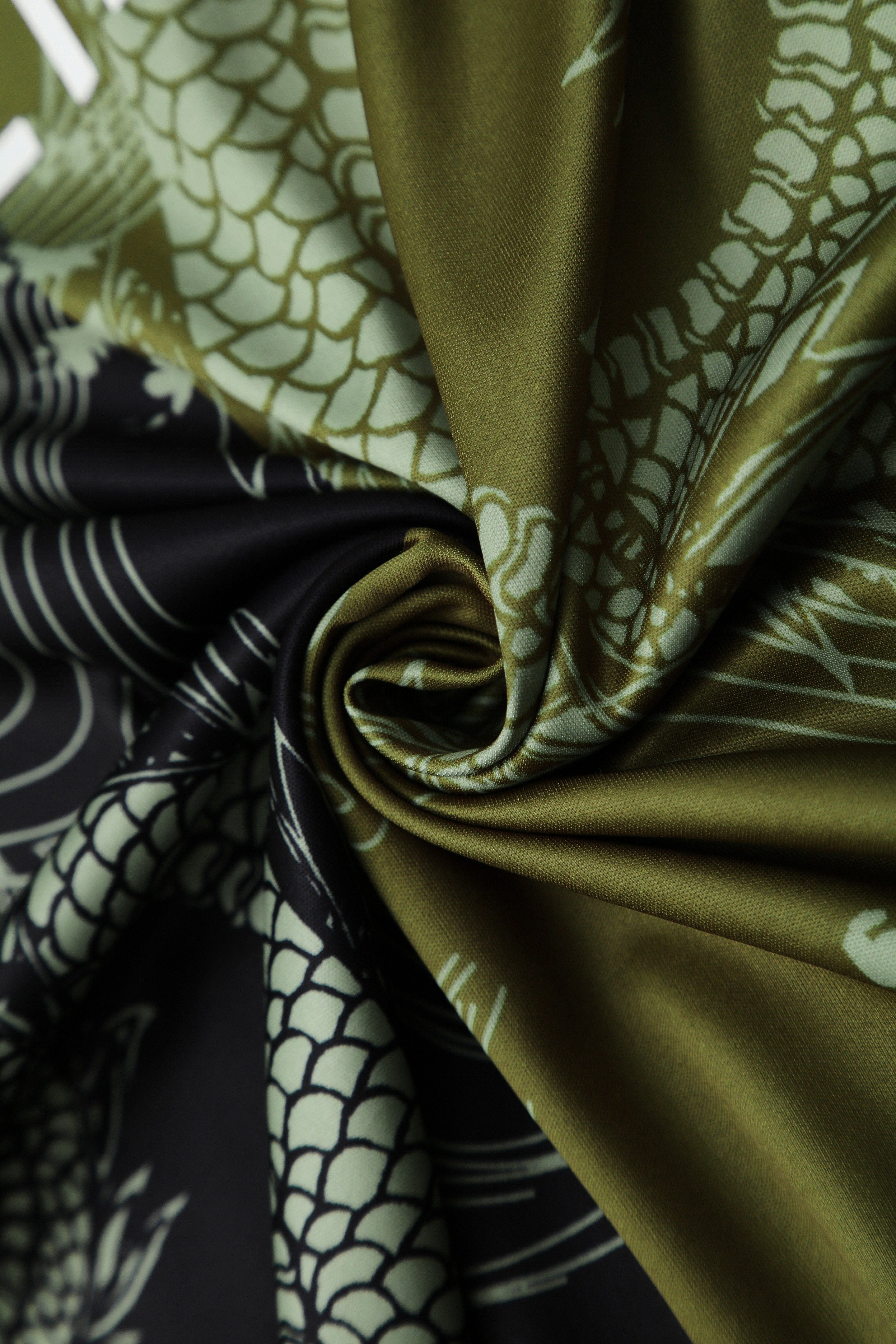 Real Madrid Training Jersey 2025/26 Green