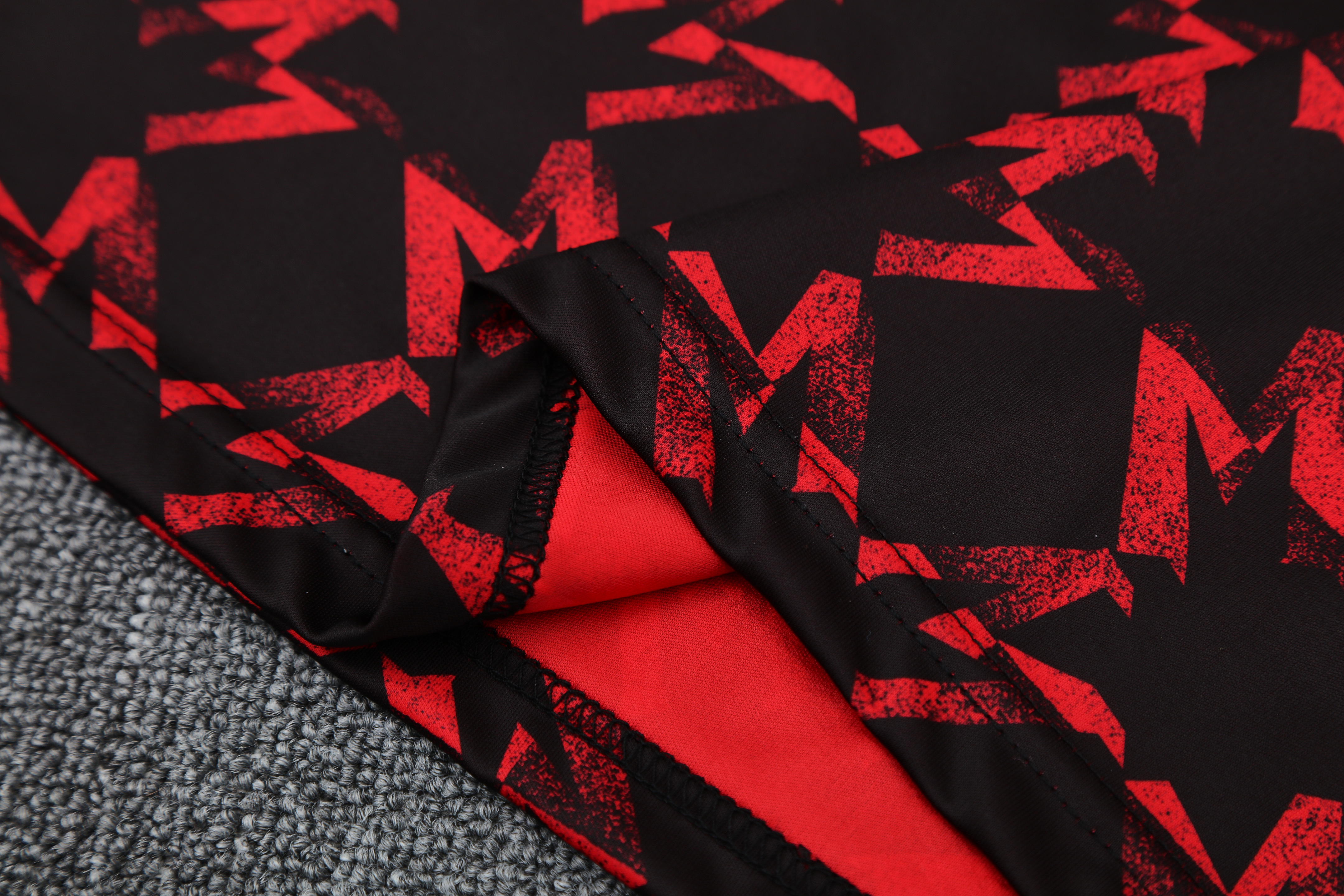 Manchester United Training Jersey 2024/25  MEN26005