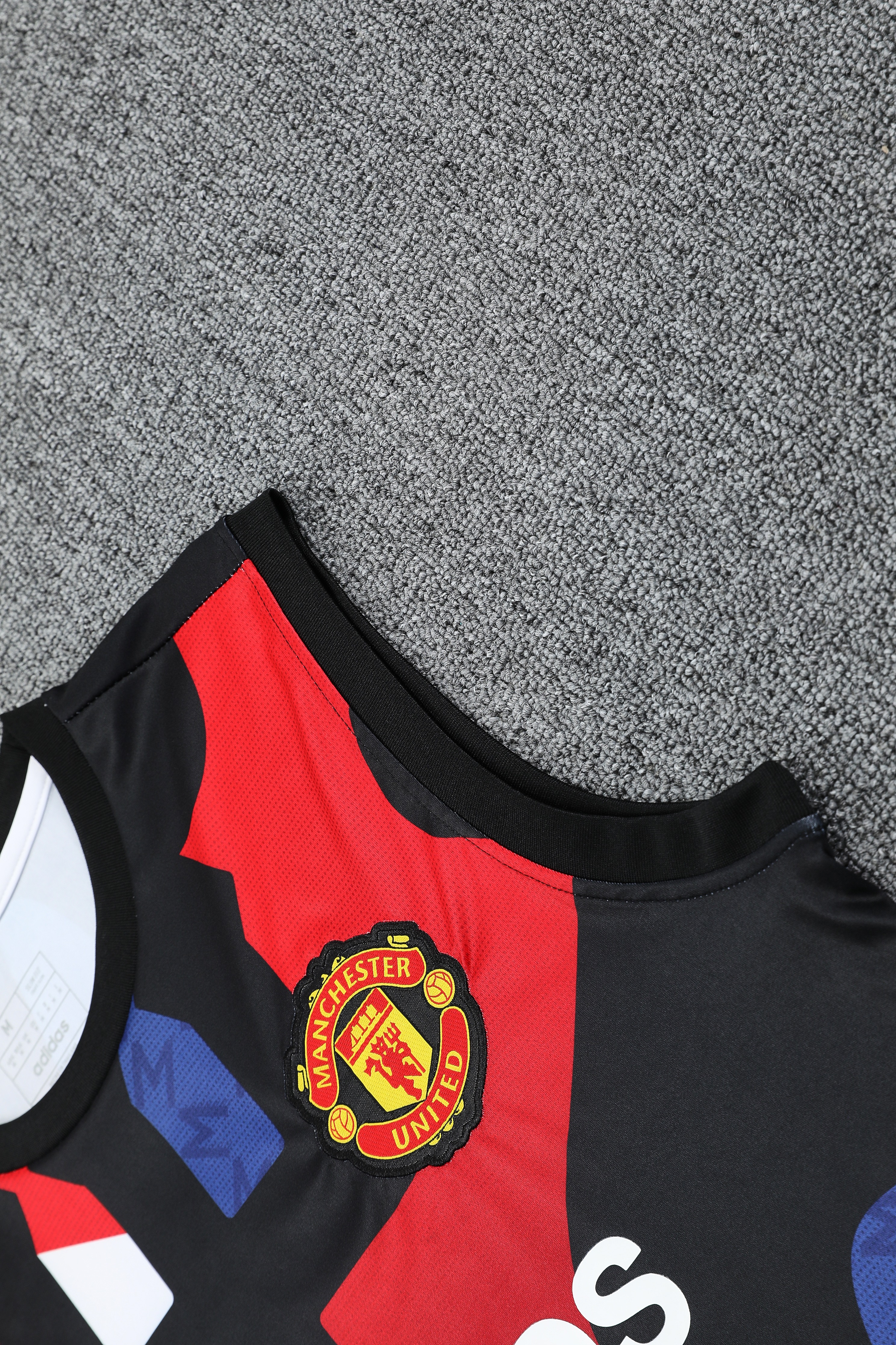 Manchester United Training Jersey 2025/26  MEN26004