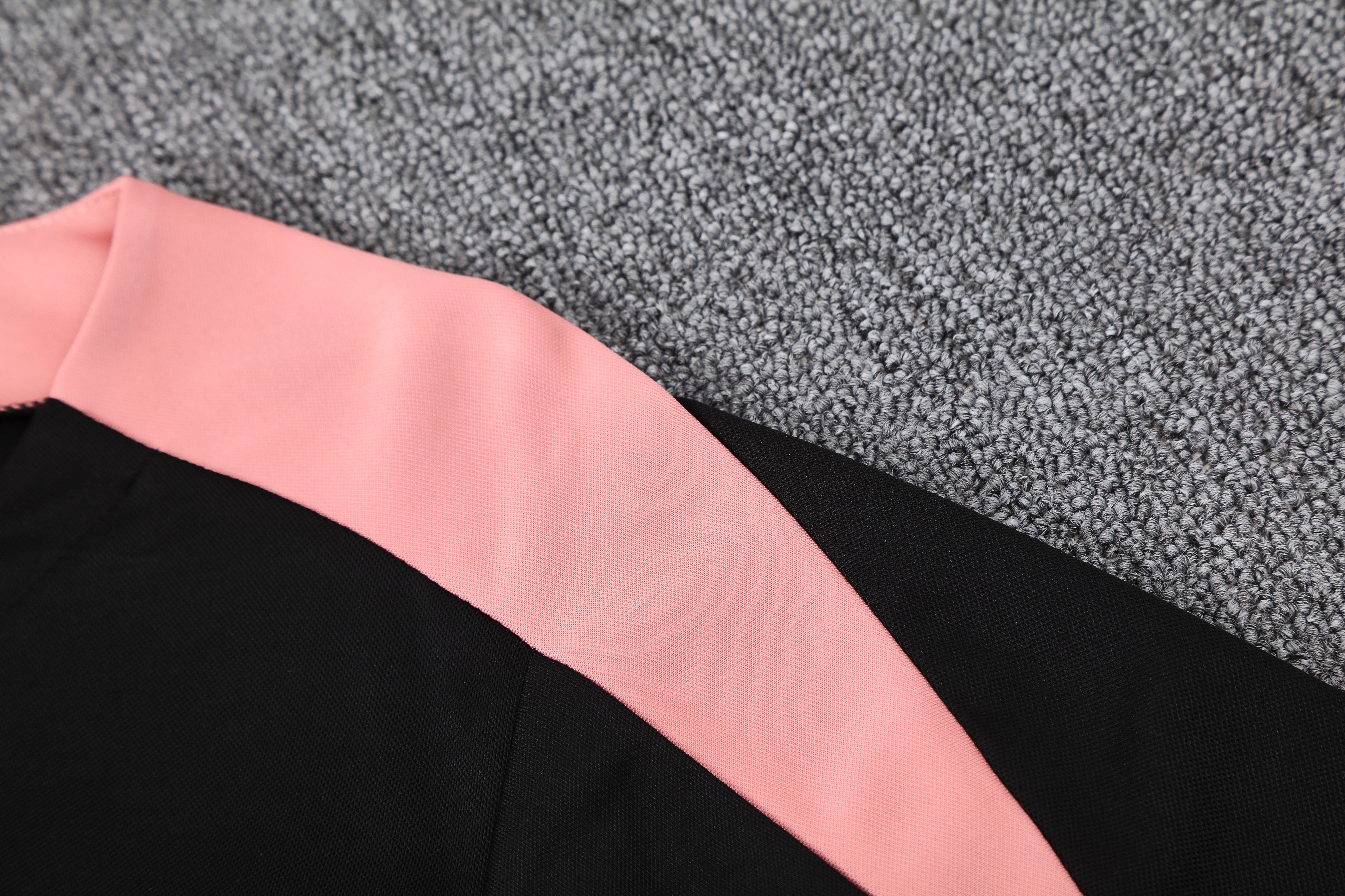 Paris Saint-Germain Training Jersey 2025/26  MEN26008