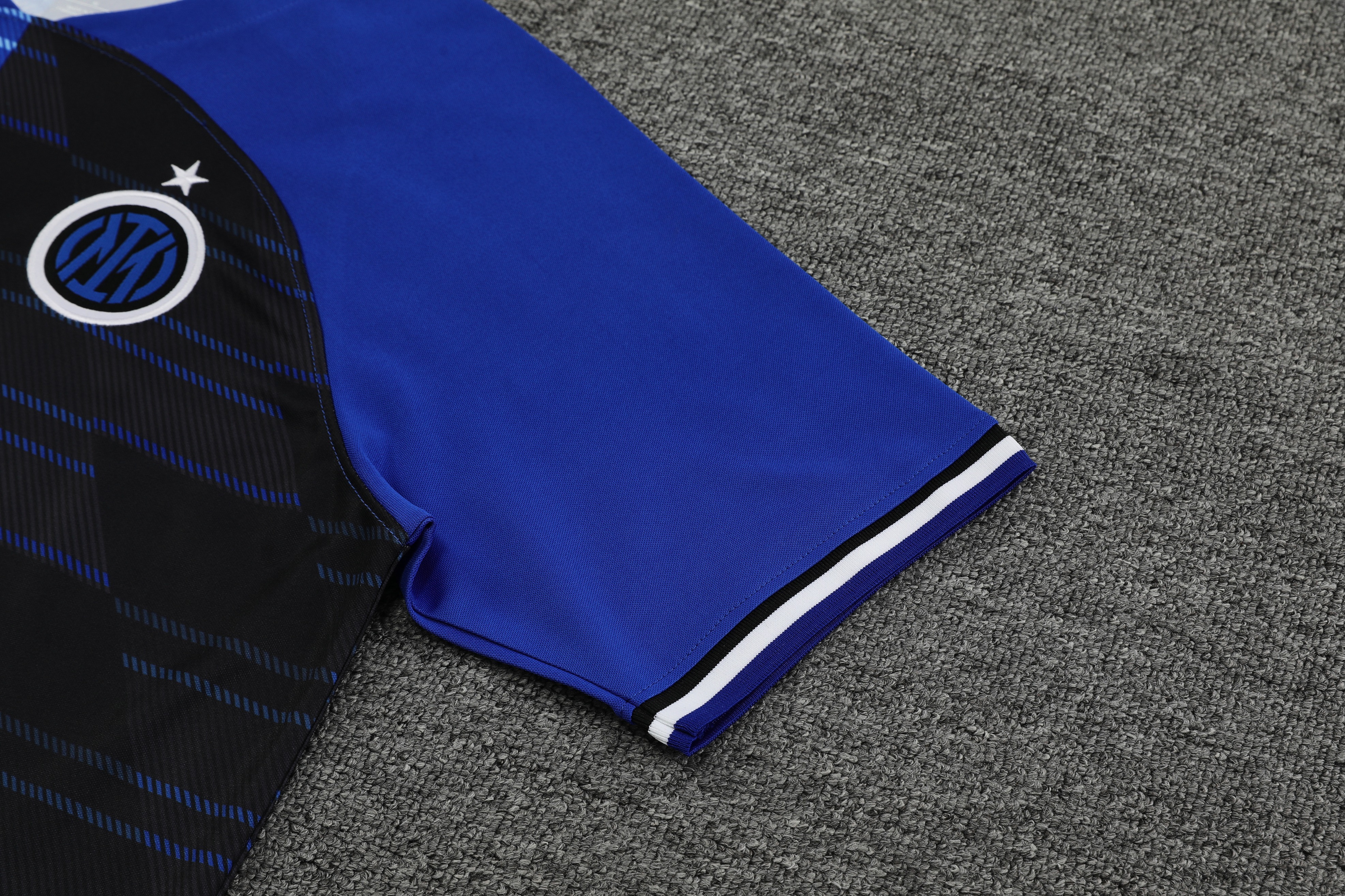 Inter Milan Training Jersey 2024/25 MEN26023