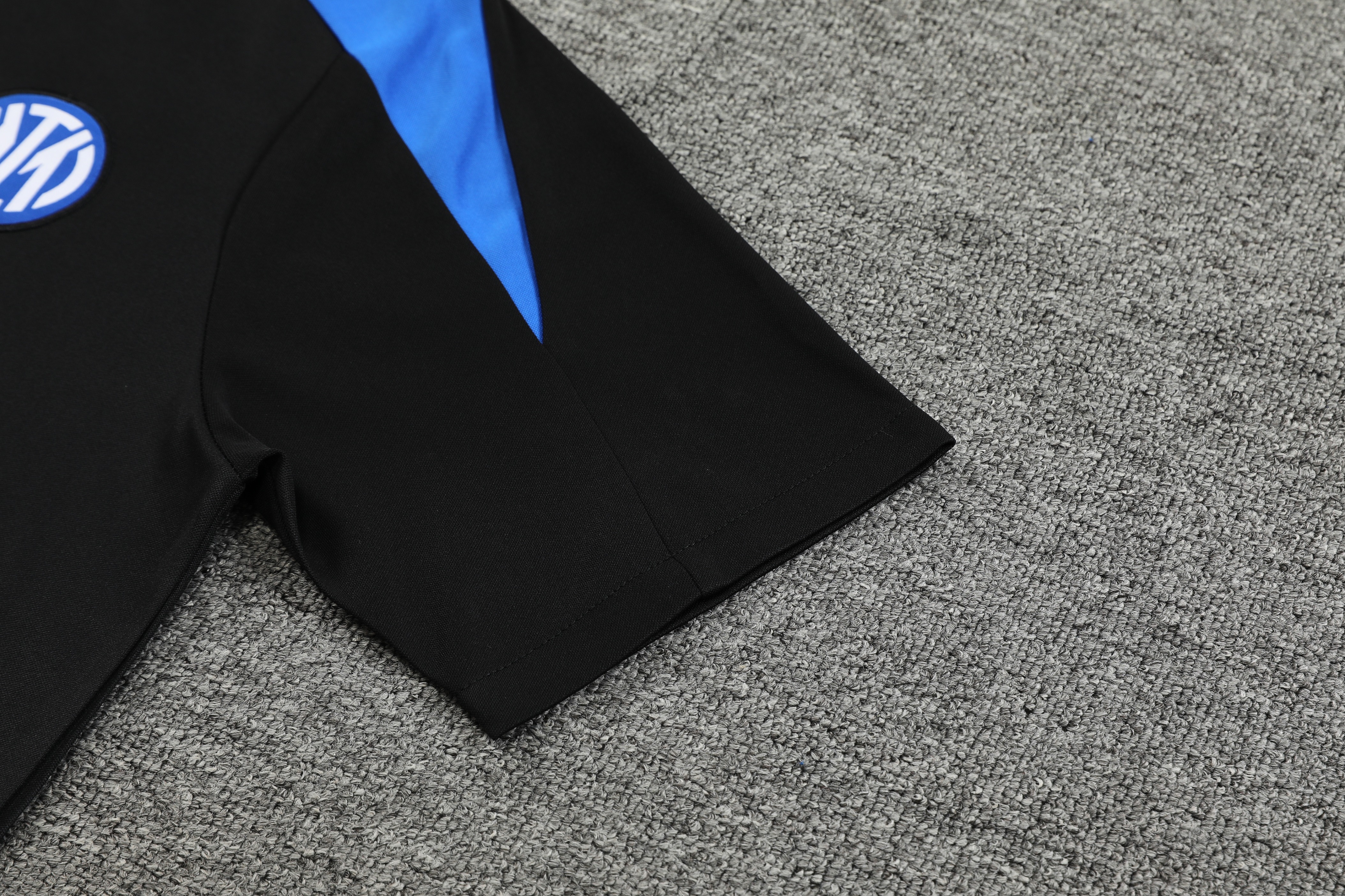 Inter Milan Training Jersey 2024/25  MEN26020