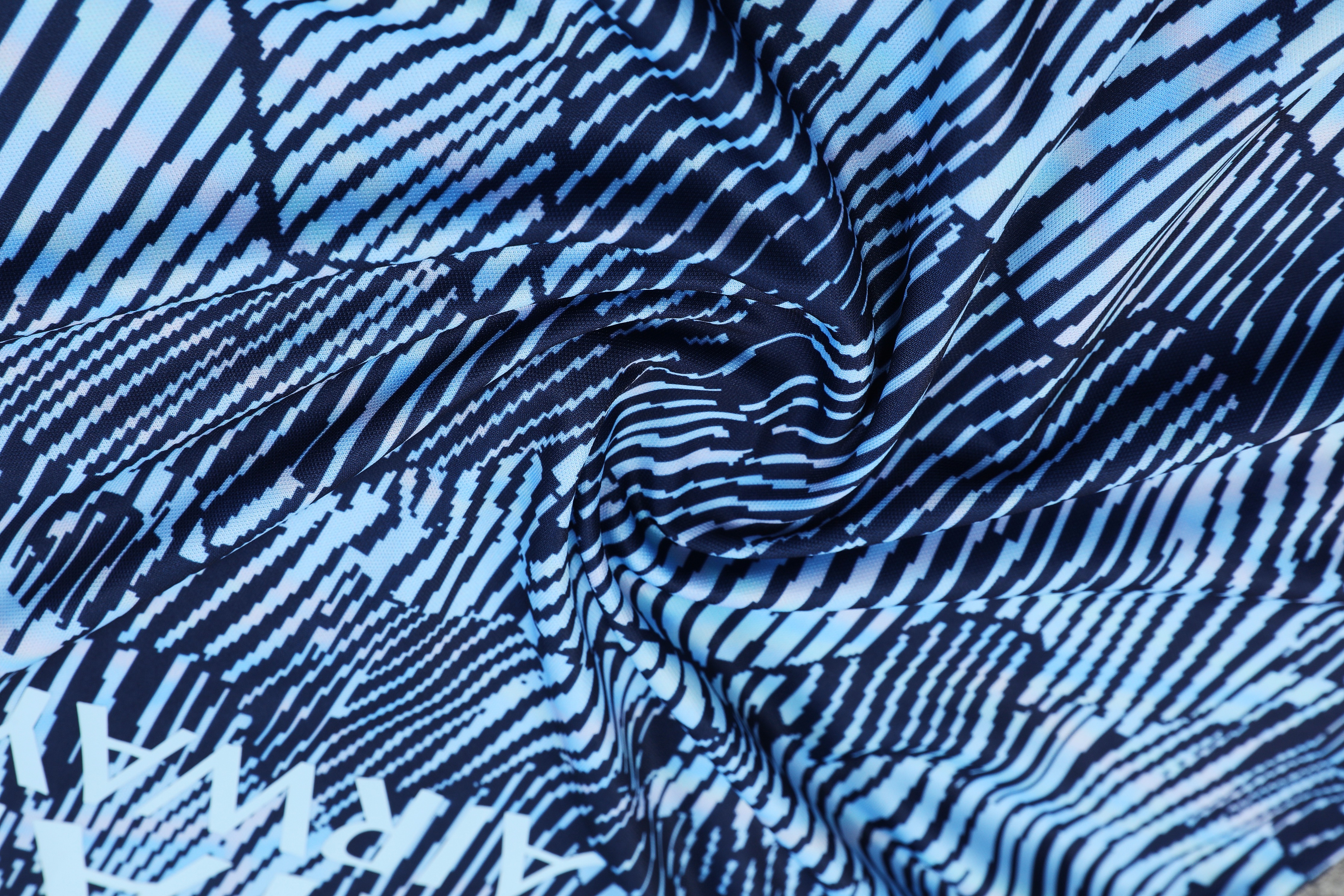 Paris Saint-Germain Training Jersey 2024/25  MEN26015