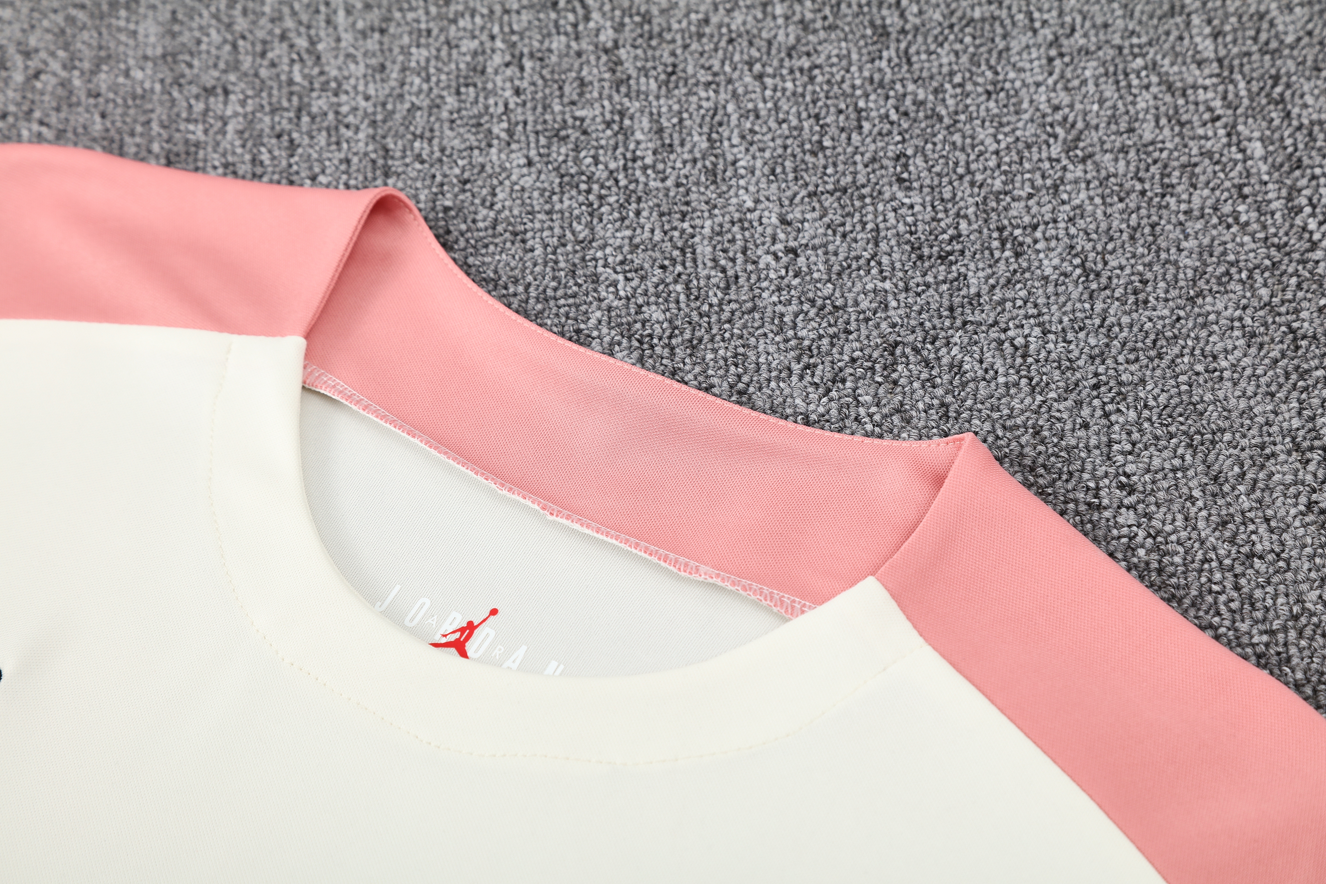 Paris Saint-Germain Training Jersey 2025/26  MEN26010