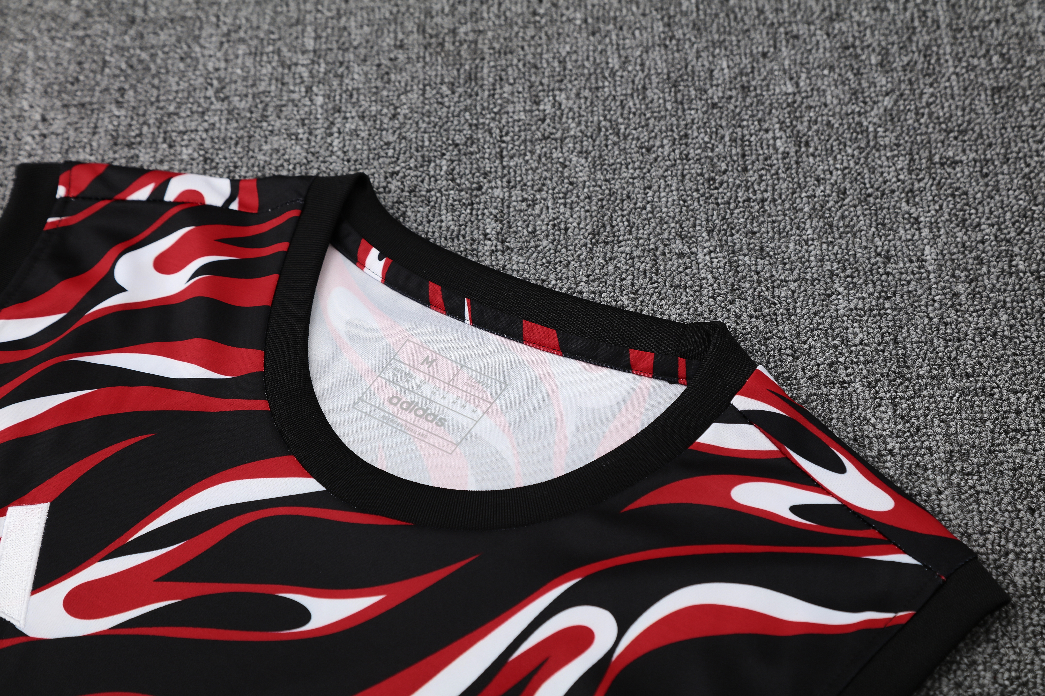 Manchester United Training Jersey 2025/26  MEN26042