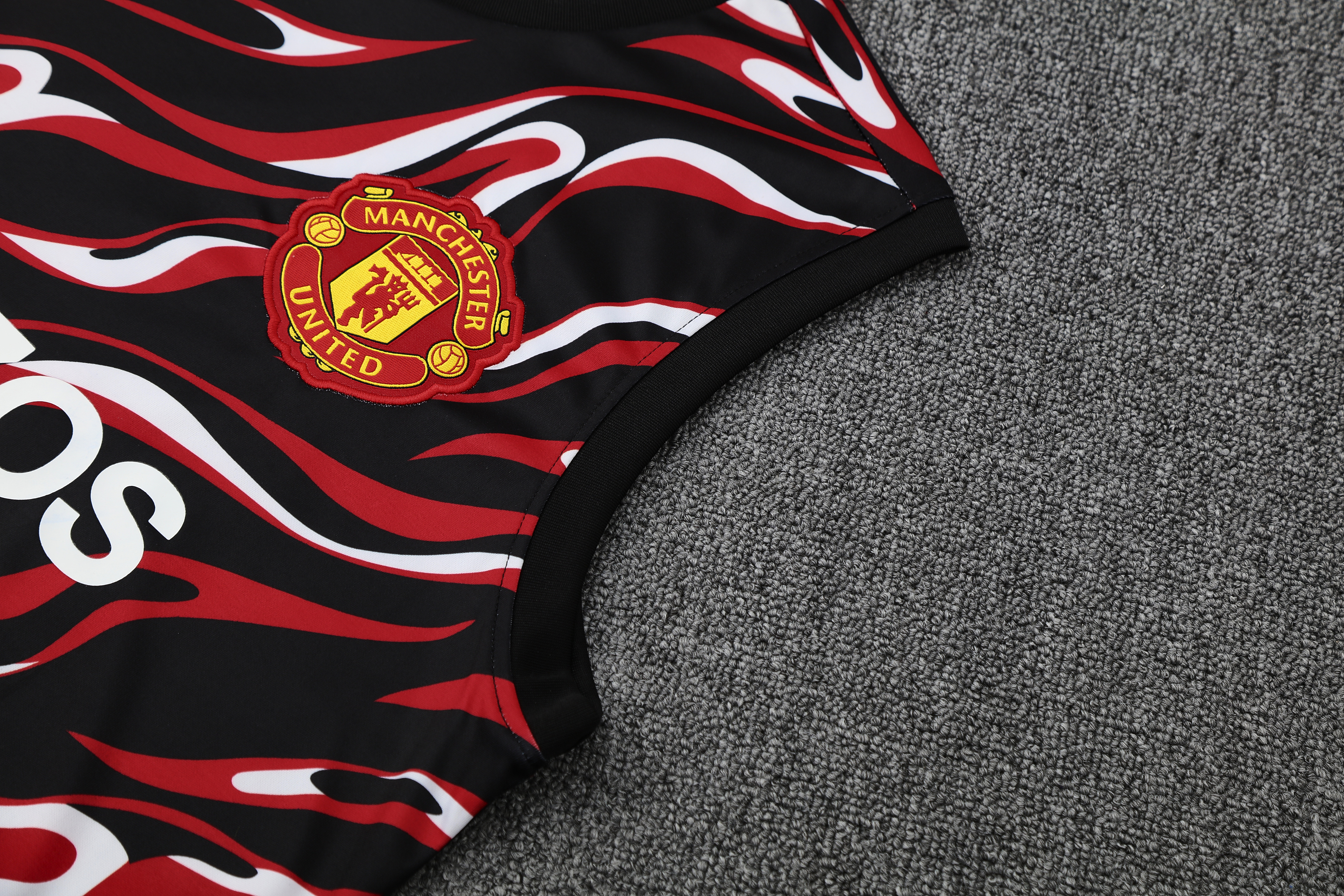 Manchester United Training Jersey 2025/26  MEN26042