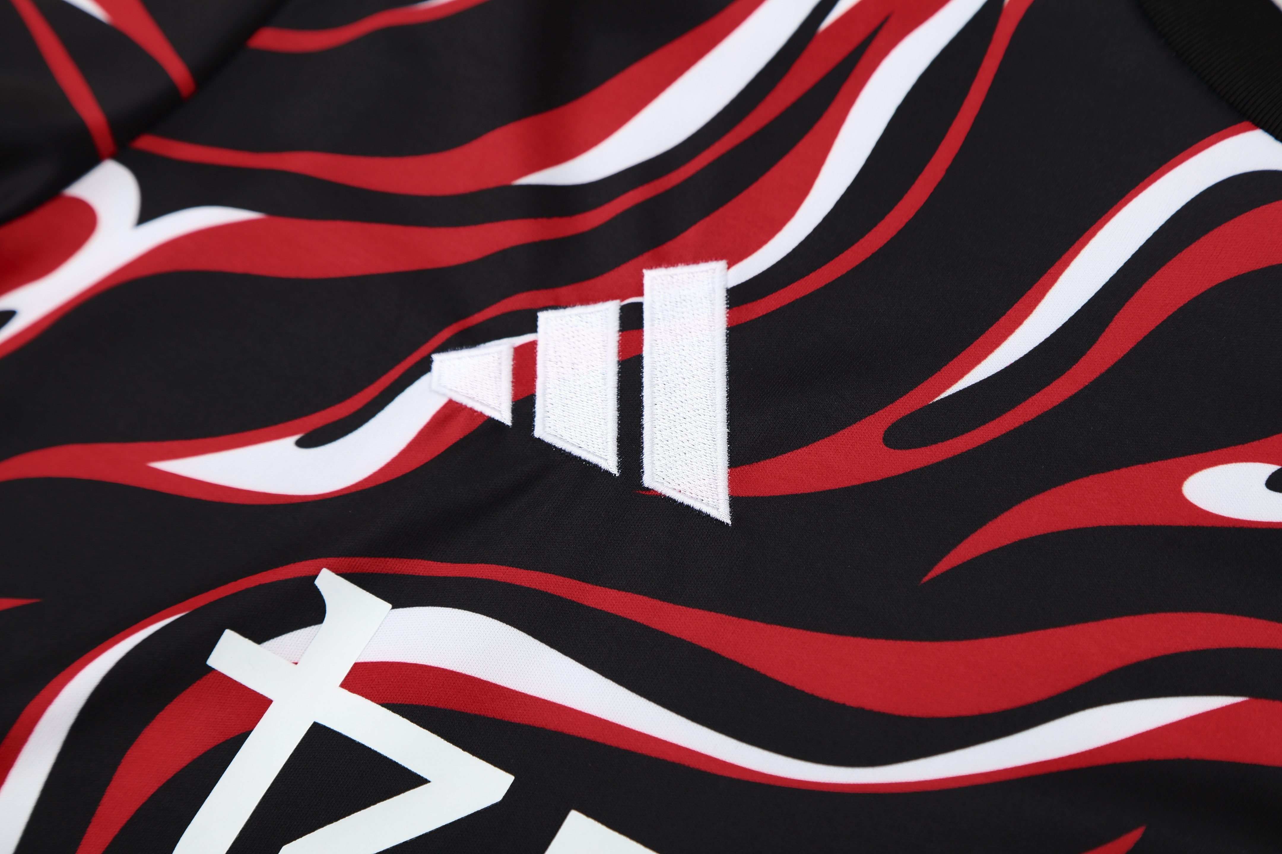 Manchester United Training Jersey 2025/26  MEN26041