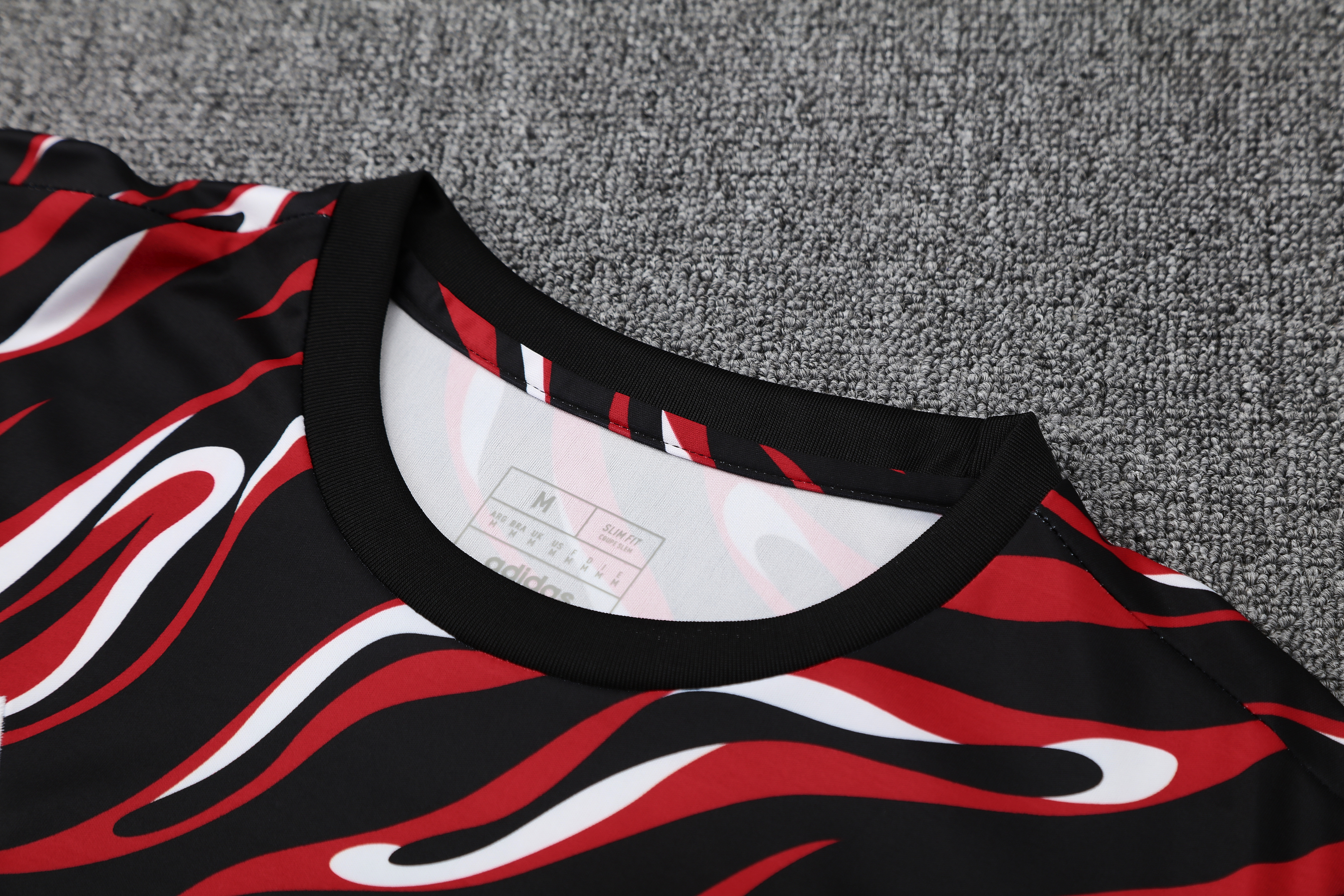 Manchester United Training Jersey 2025/26  MEN26041