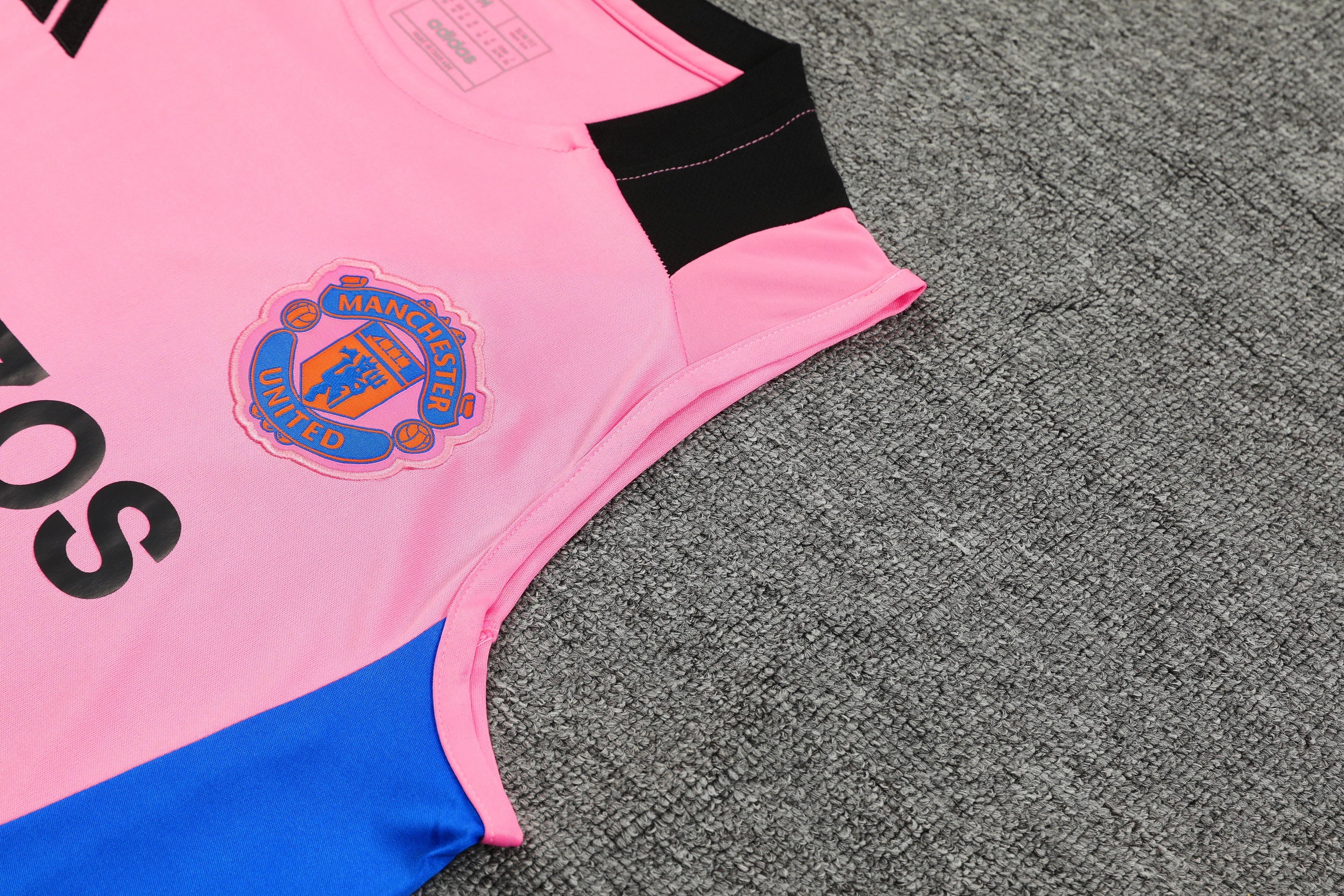 Manchester United Training Jersey 2024/25  MEN26074