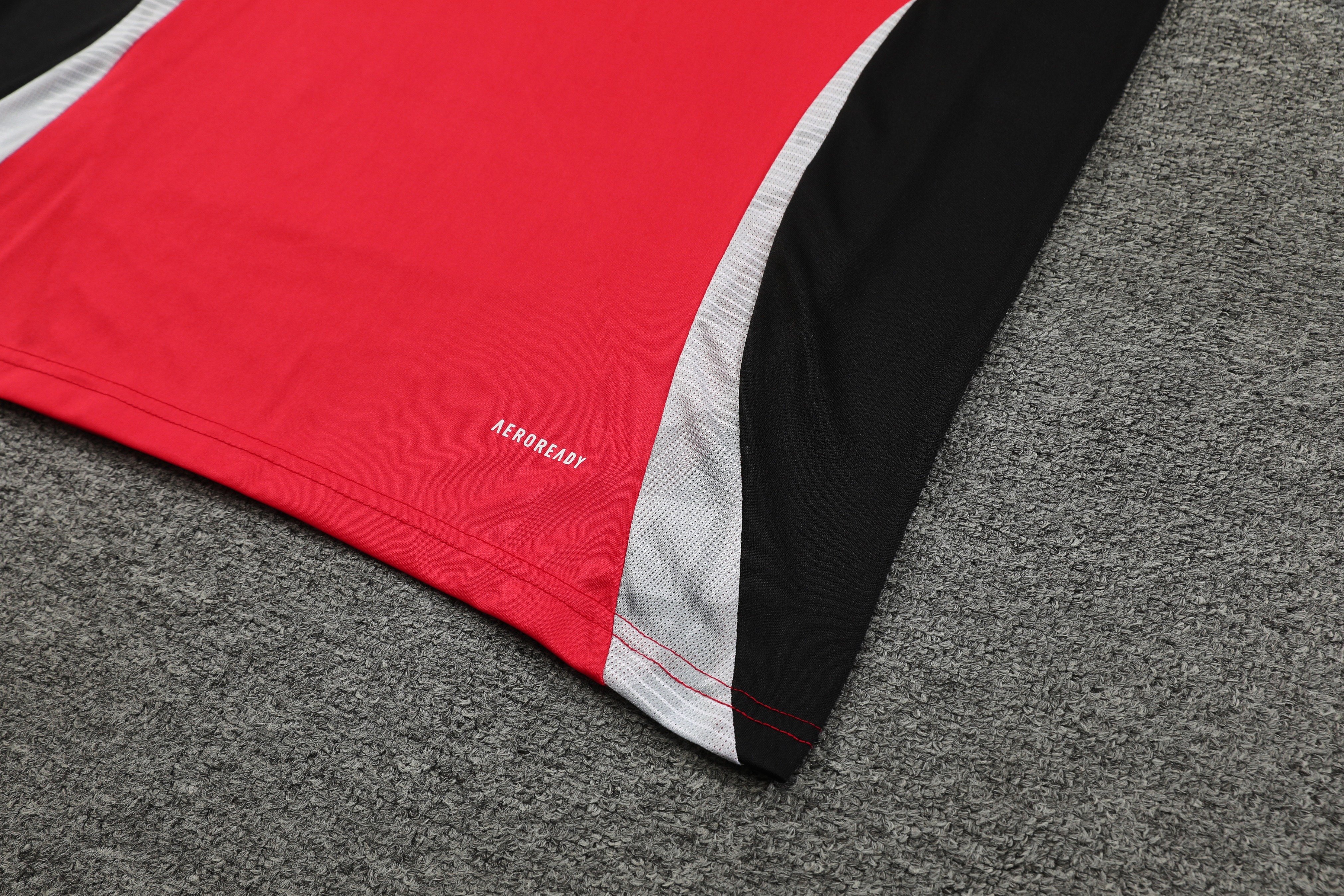 Manchester United Training Jersey 2024/25  MEN26071