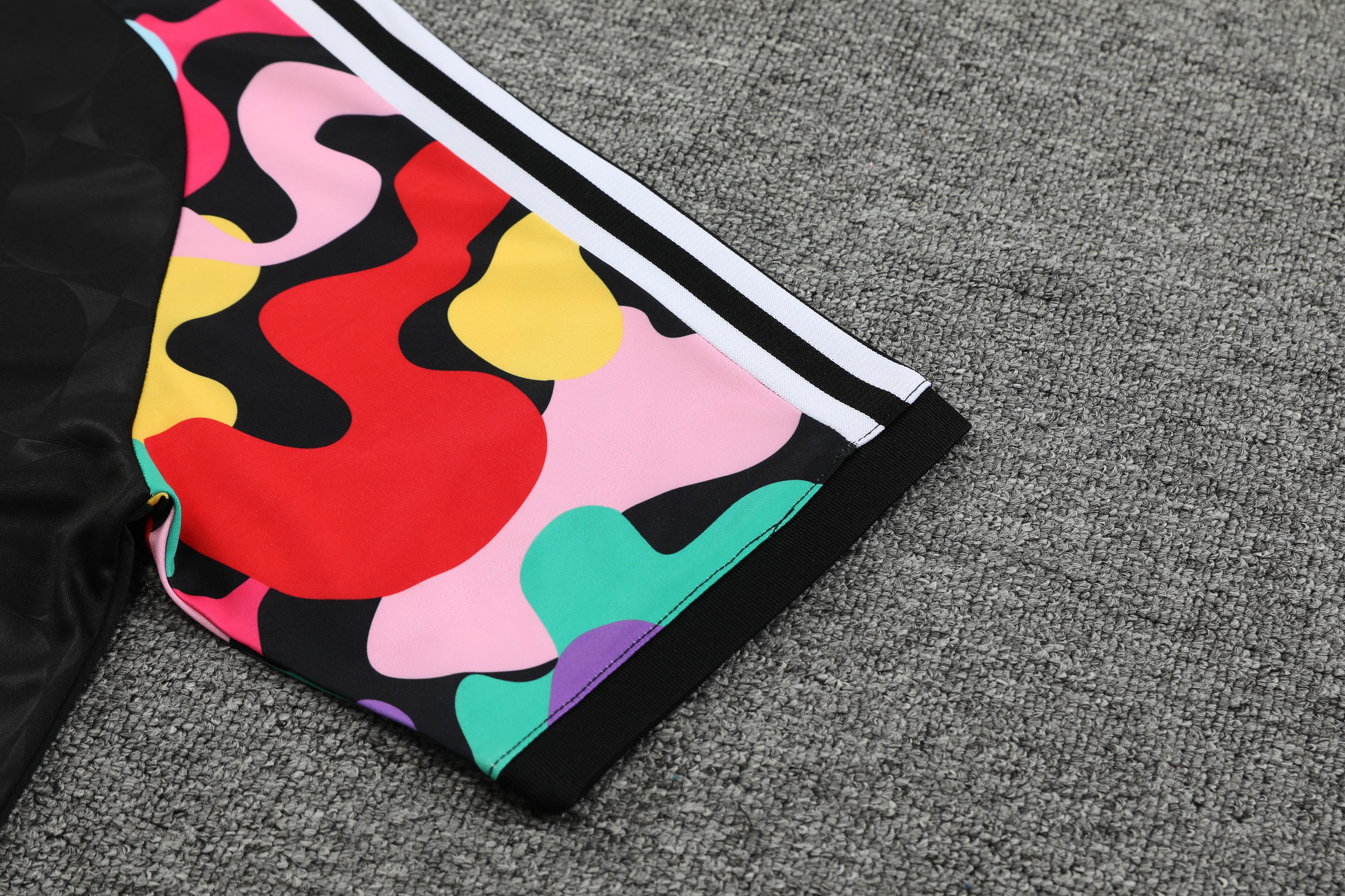 Manchester United Training Jersey 2024/25  MEN26075