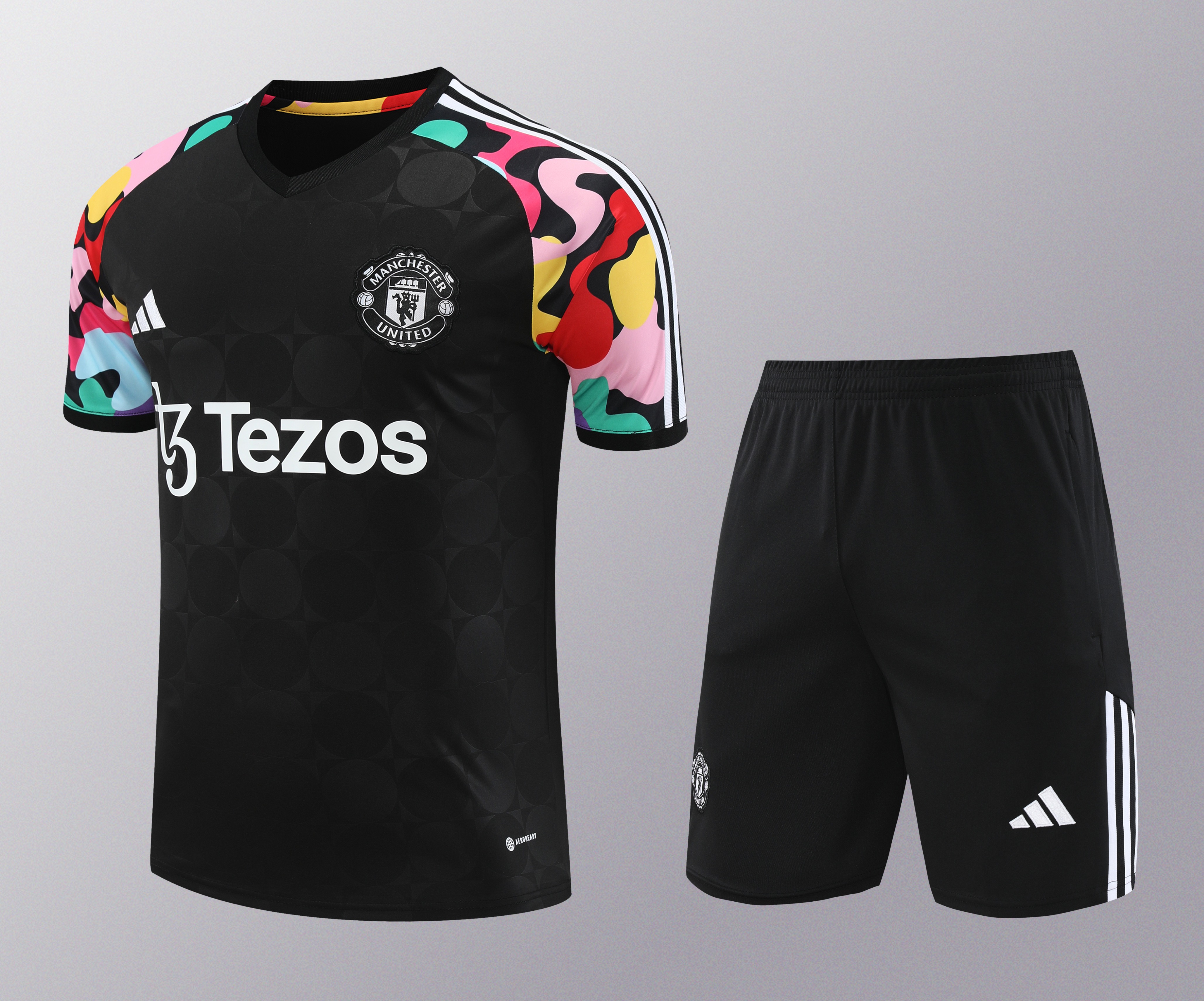 Manchester United Training Jersey 2024/25  MEN26075