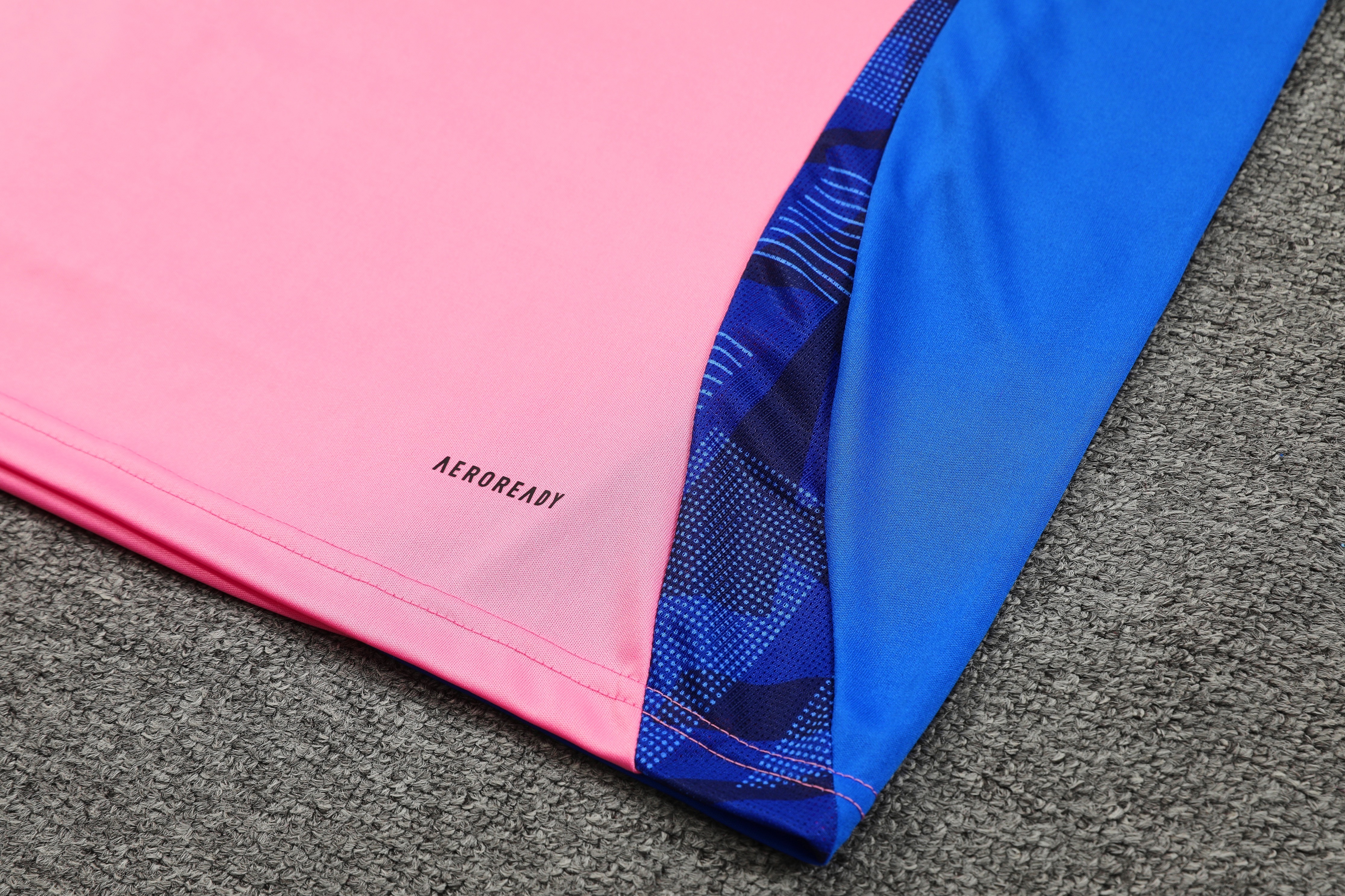 Manchester United Training Jersey 2024/25  MEN26073