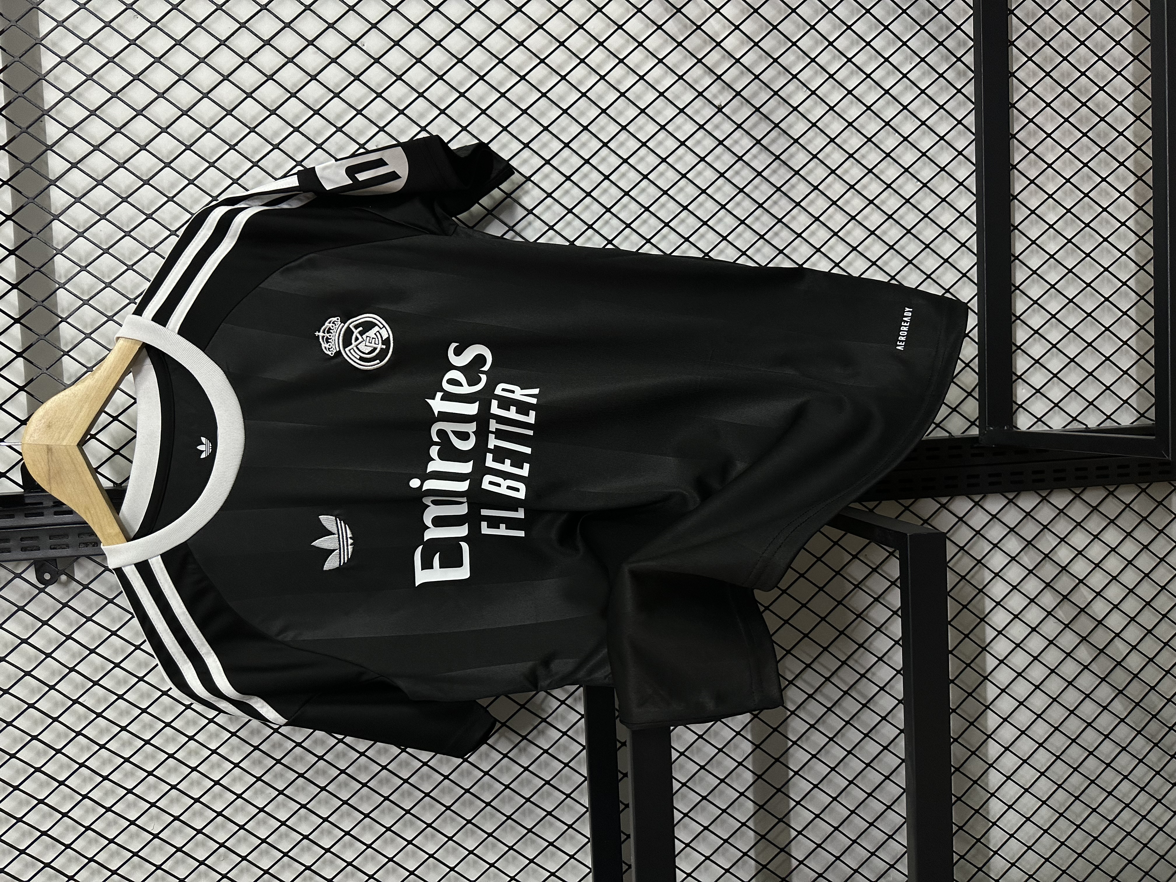 Real Madrid  Goalkeeper Jersey 25/26 Black