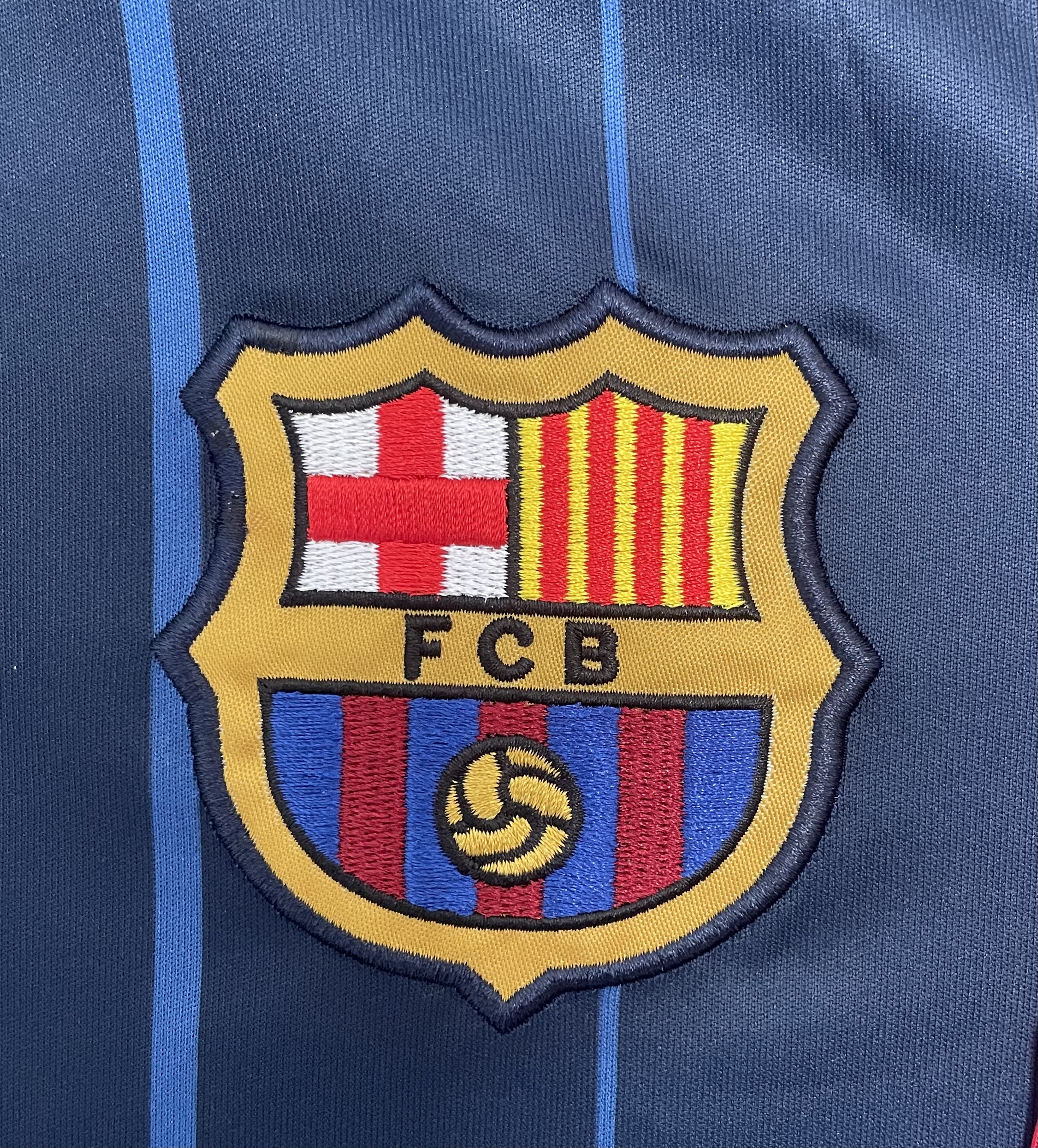Barcelona Retro   Away Jersey 2004/05