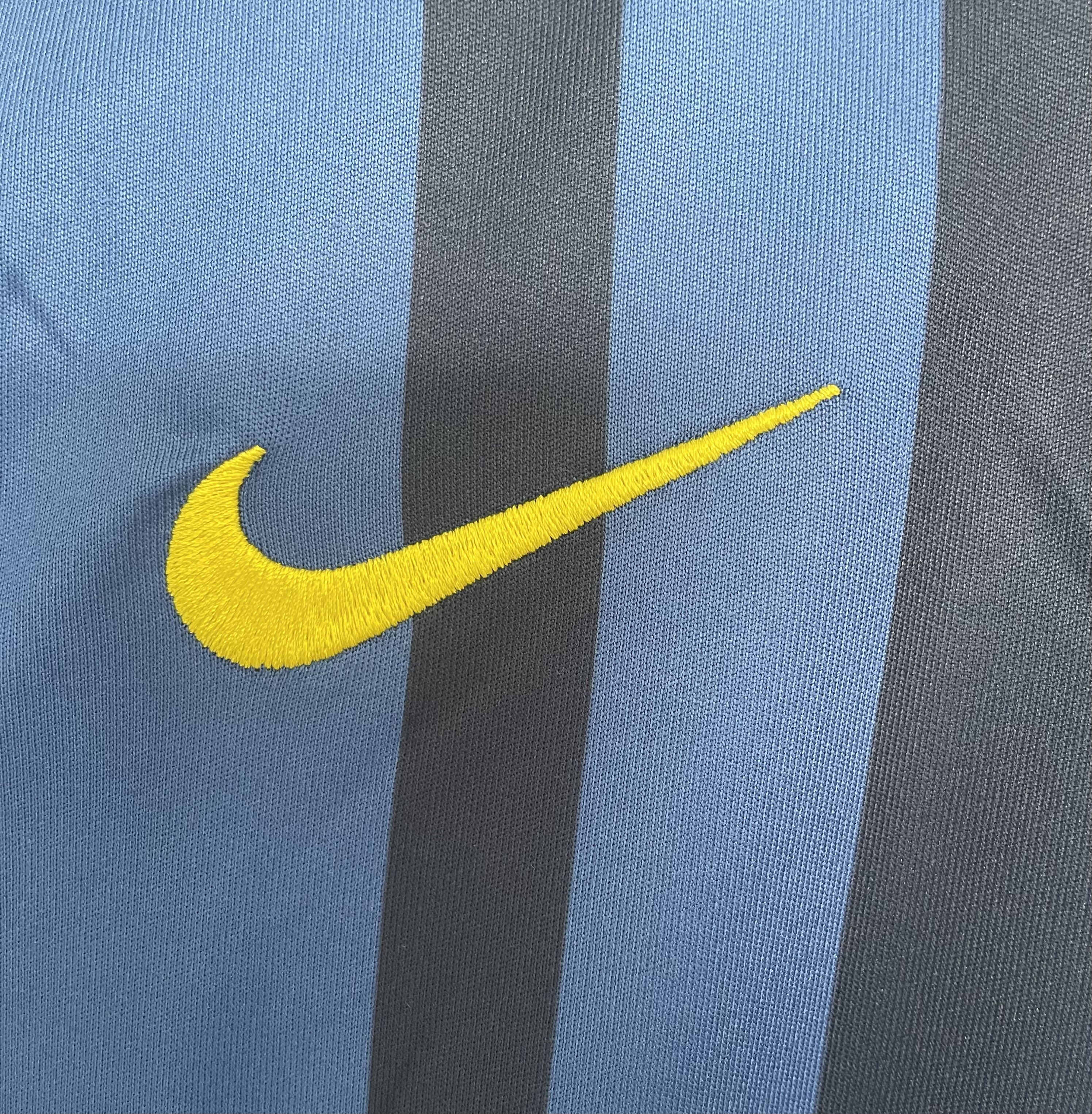 Barcelona Retro   Away Jersey 2004/05