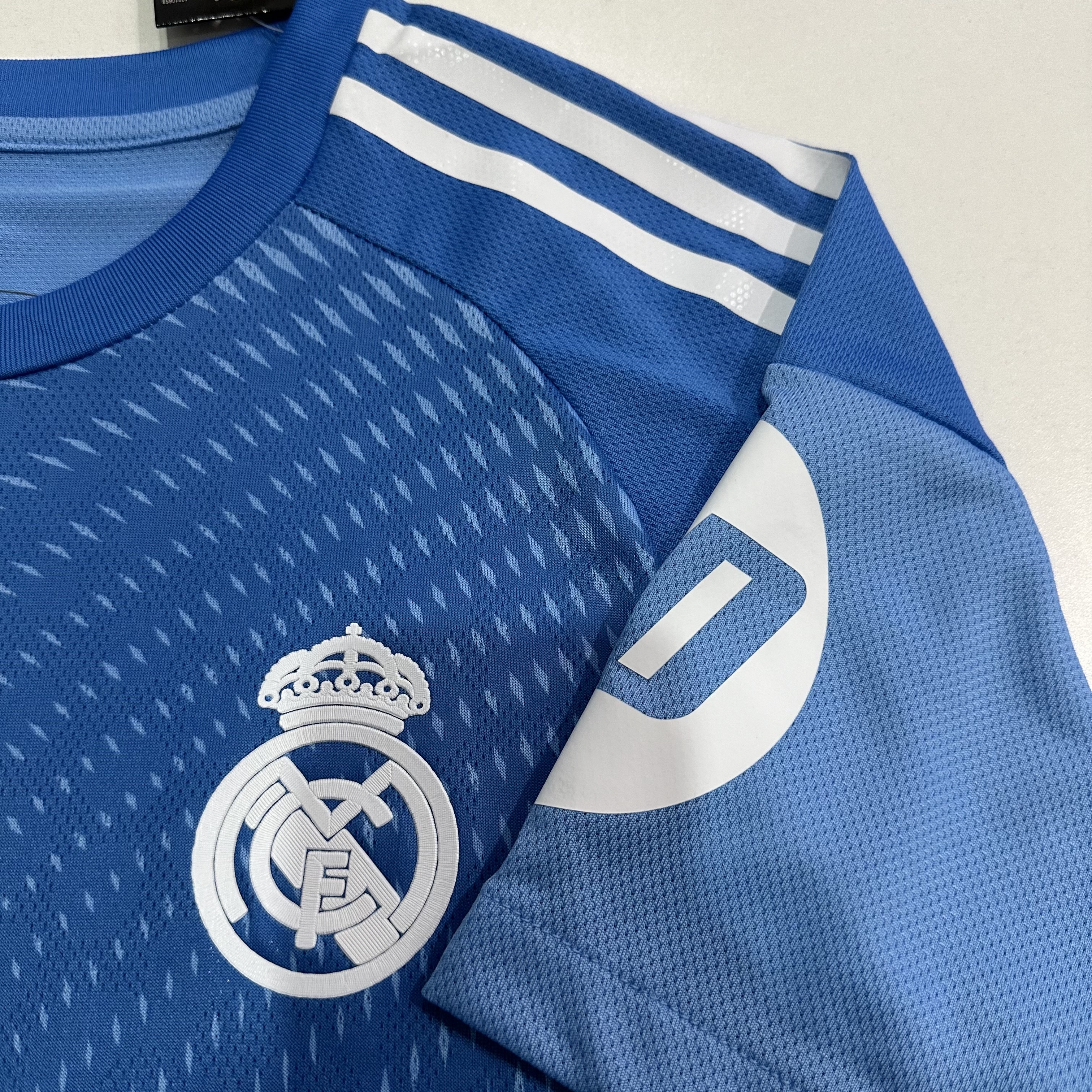 Real Madrid Player Version  Goalkeeper Jersey 25/26