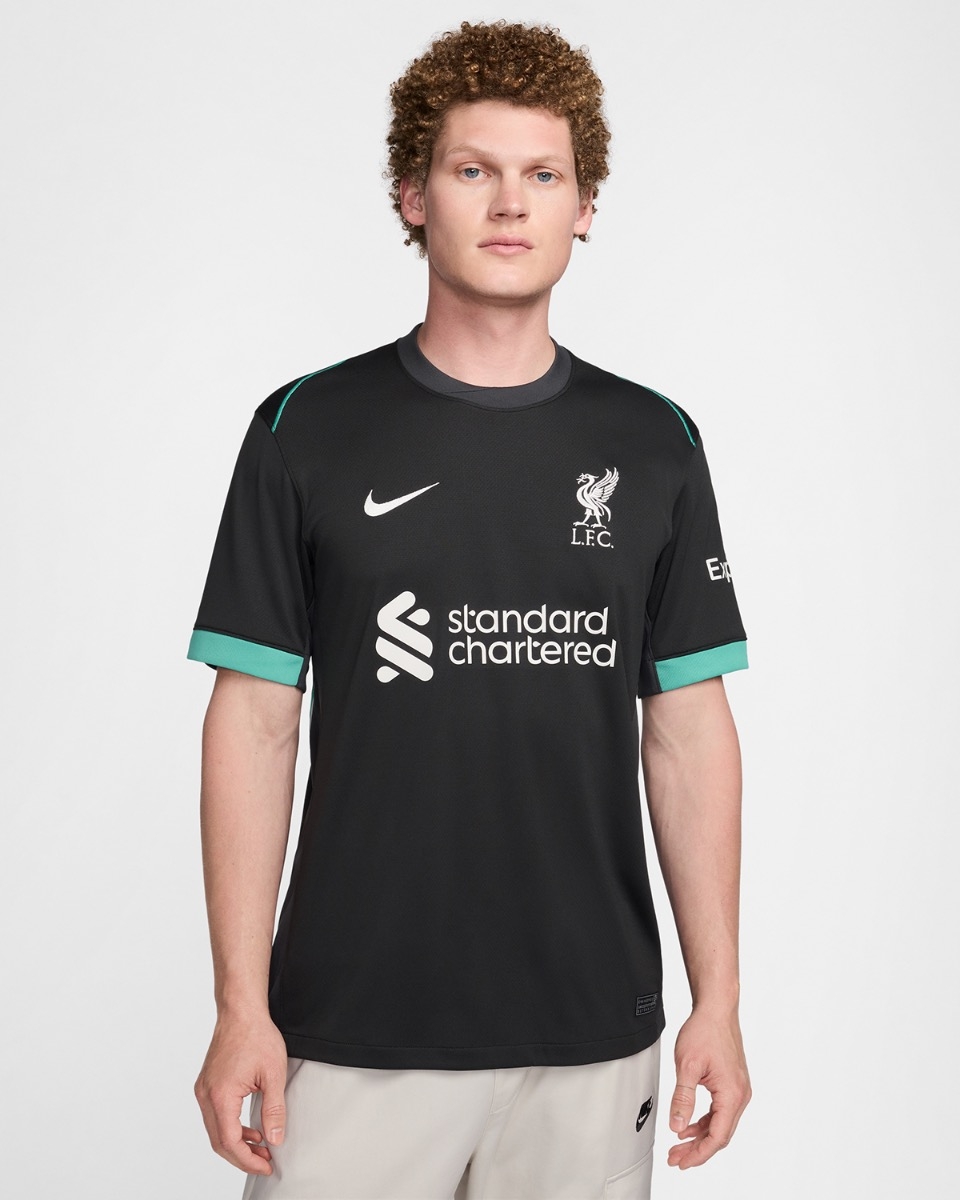 Liverpool Away jersey 2024/25 - CHAMPIONS 24/25 & Gold Trophy & Insignia
