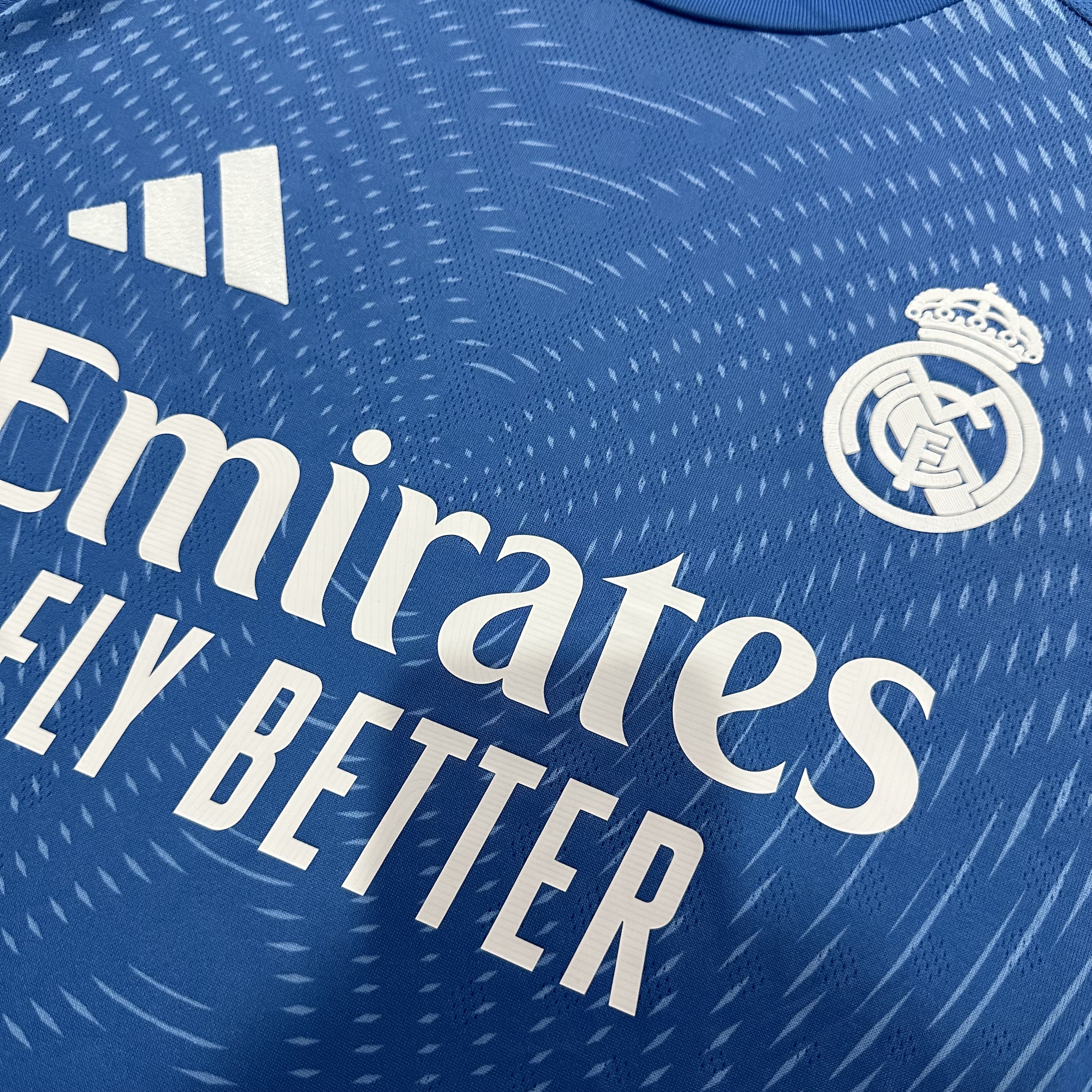 Real Madrid Player Version  Goalkeeper Jersey 25/26