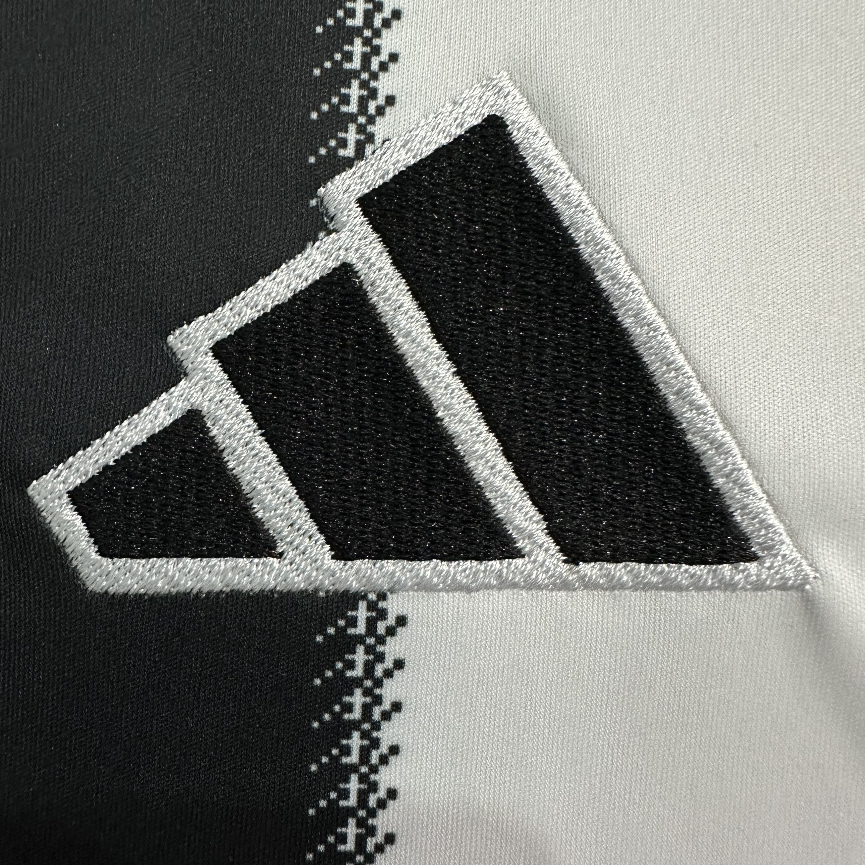 Newcastle United Home Jersey 2025/26