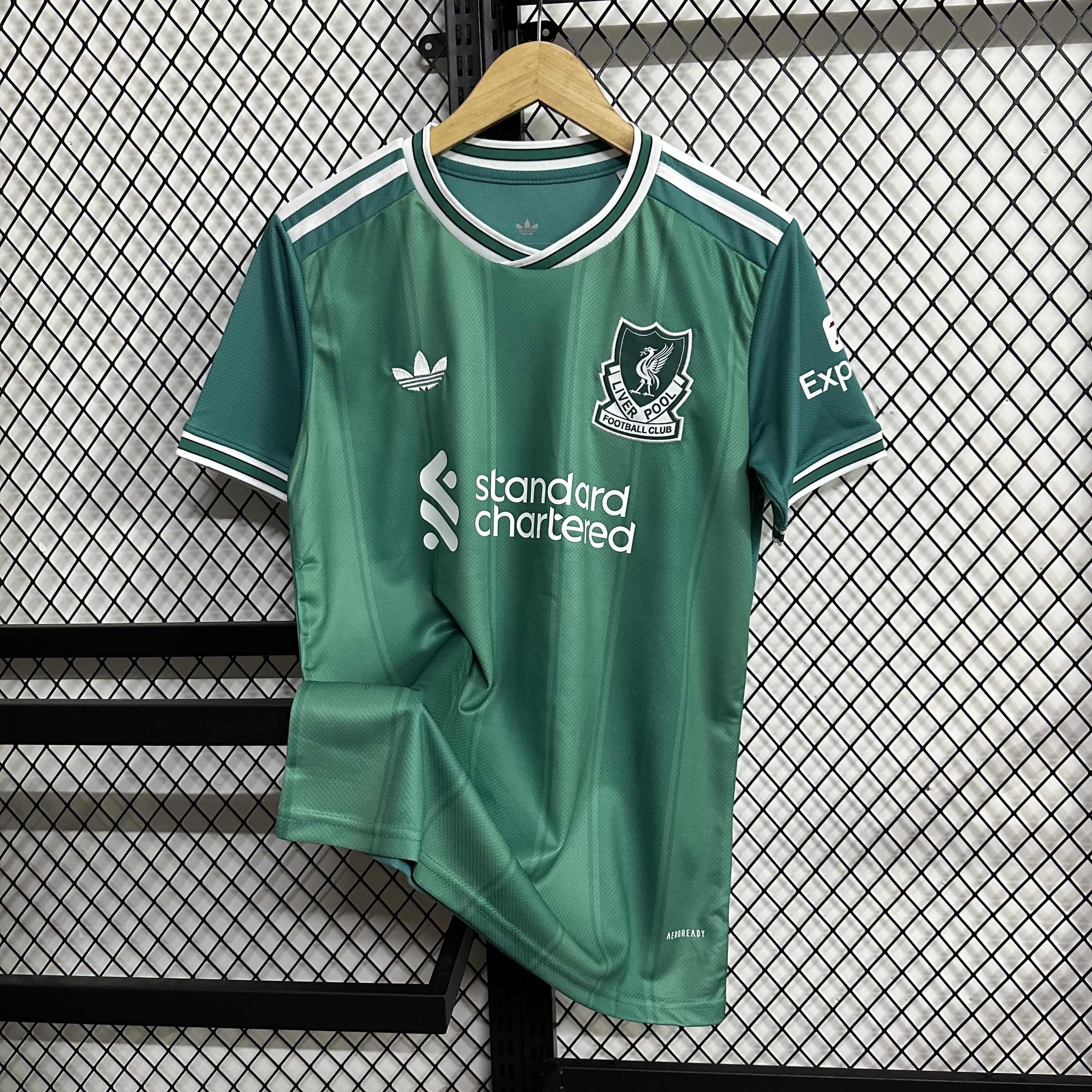 Liverpool Third jersey 2025/26