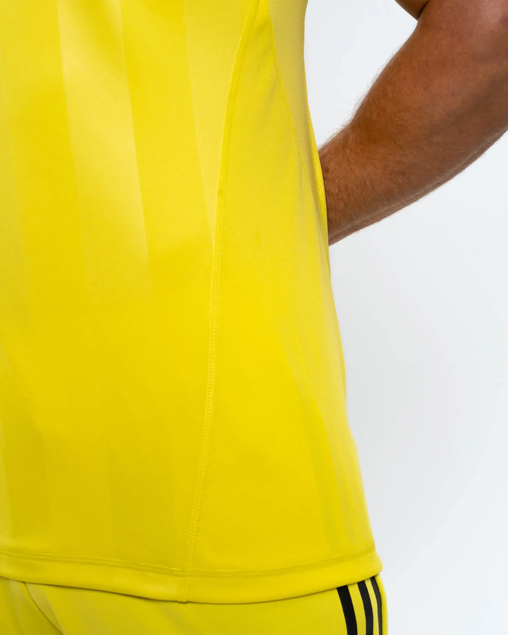 Newcastle United Goalkeeper Jersey 2025/26 yellow