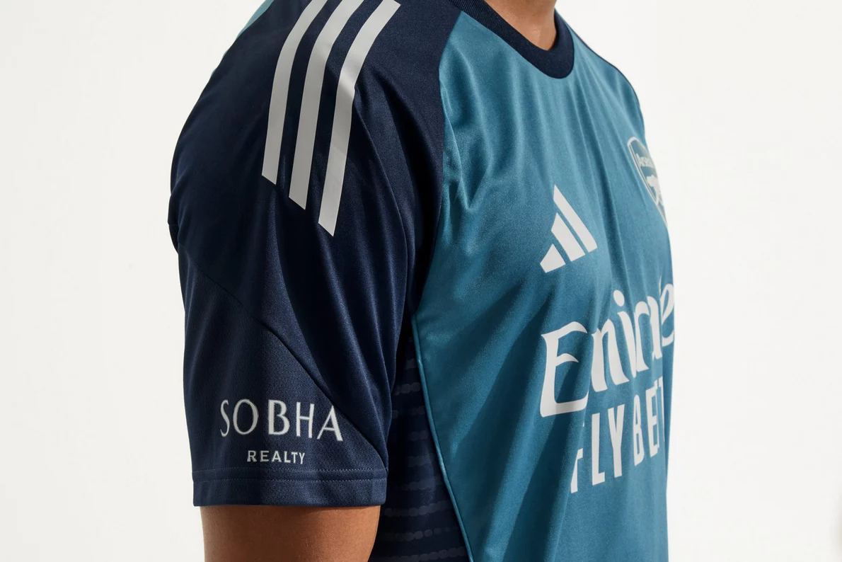 Arsenal Goalkeeper  Jersey 2025/26