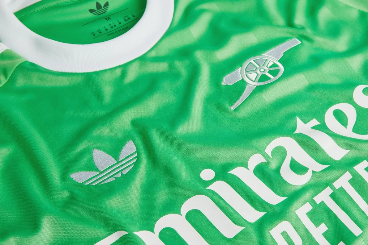 Arsenal  Third  Goalkeeper  Jersey 2025/26