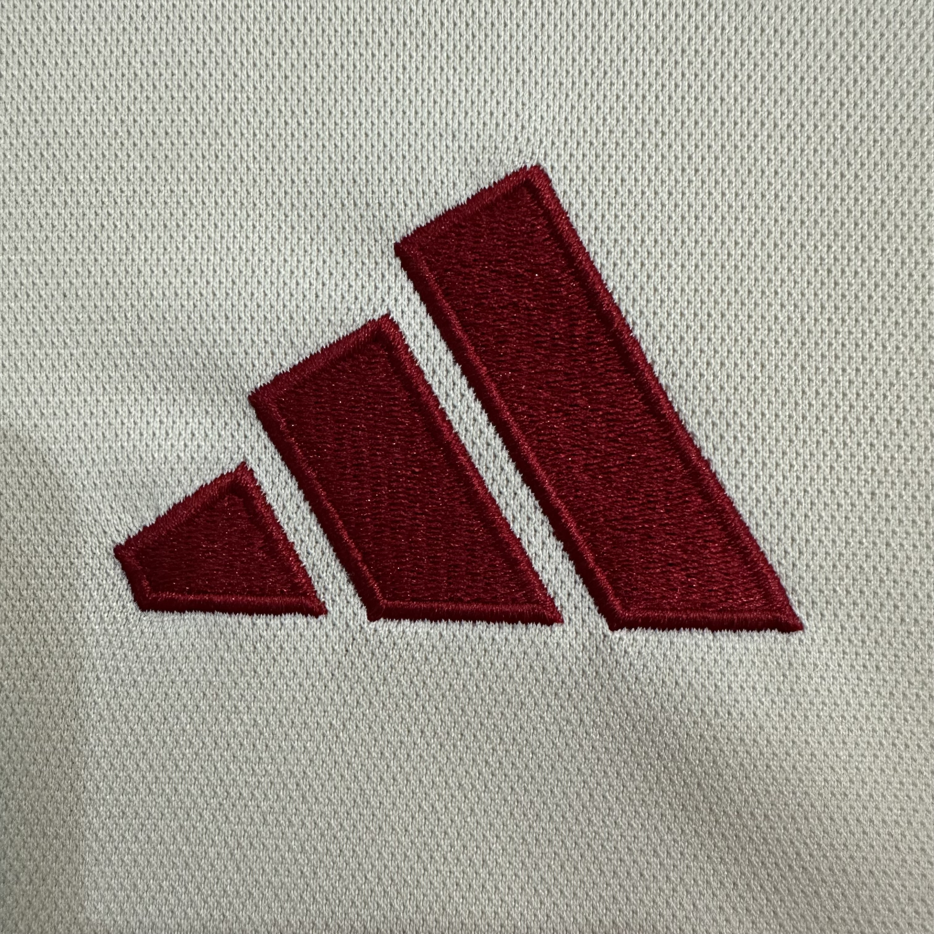 Liverpool Away  jersey 2025/26