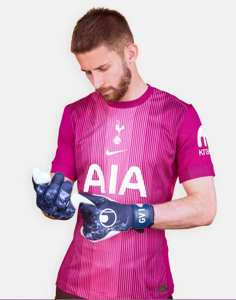 Tottenham Hotspur Goalkeeper Jersey 2025/26