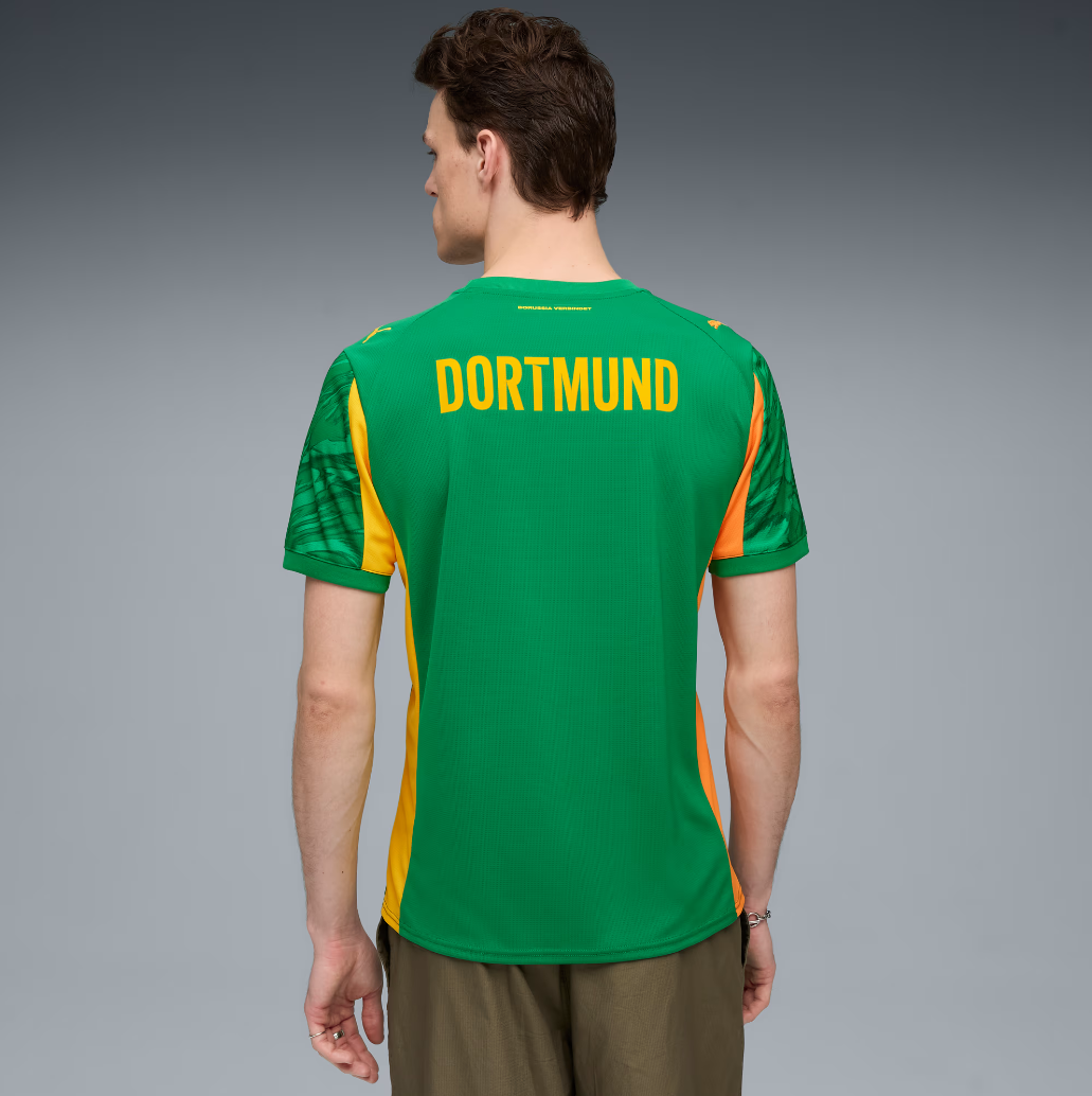 Borussia Dortmund   Goalkeeper  Jersey 2025/26