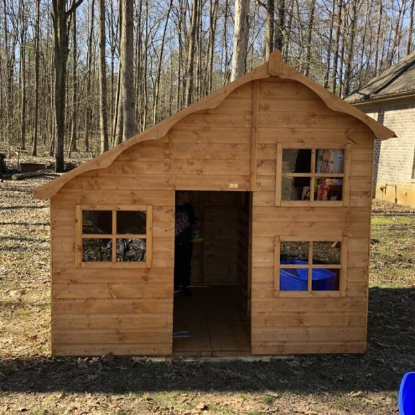 【Home&Garden】Swiss Cottage 7.71′ x 6.75′ Playhouse