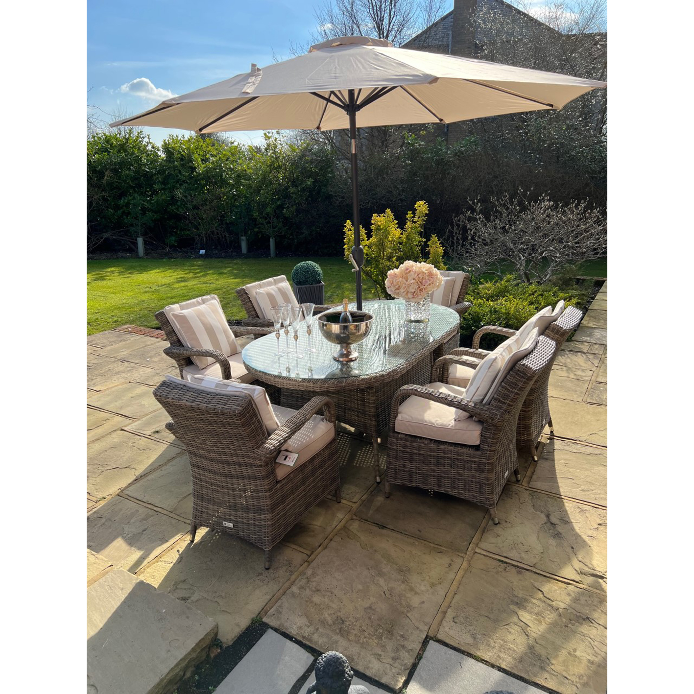 【Home&Garden】6 Savannah Armchairs 1.8 mtr Oval Set