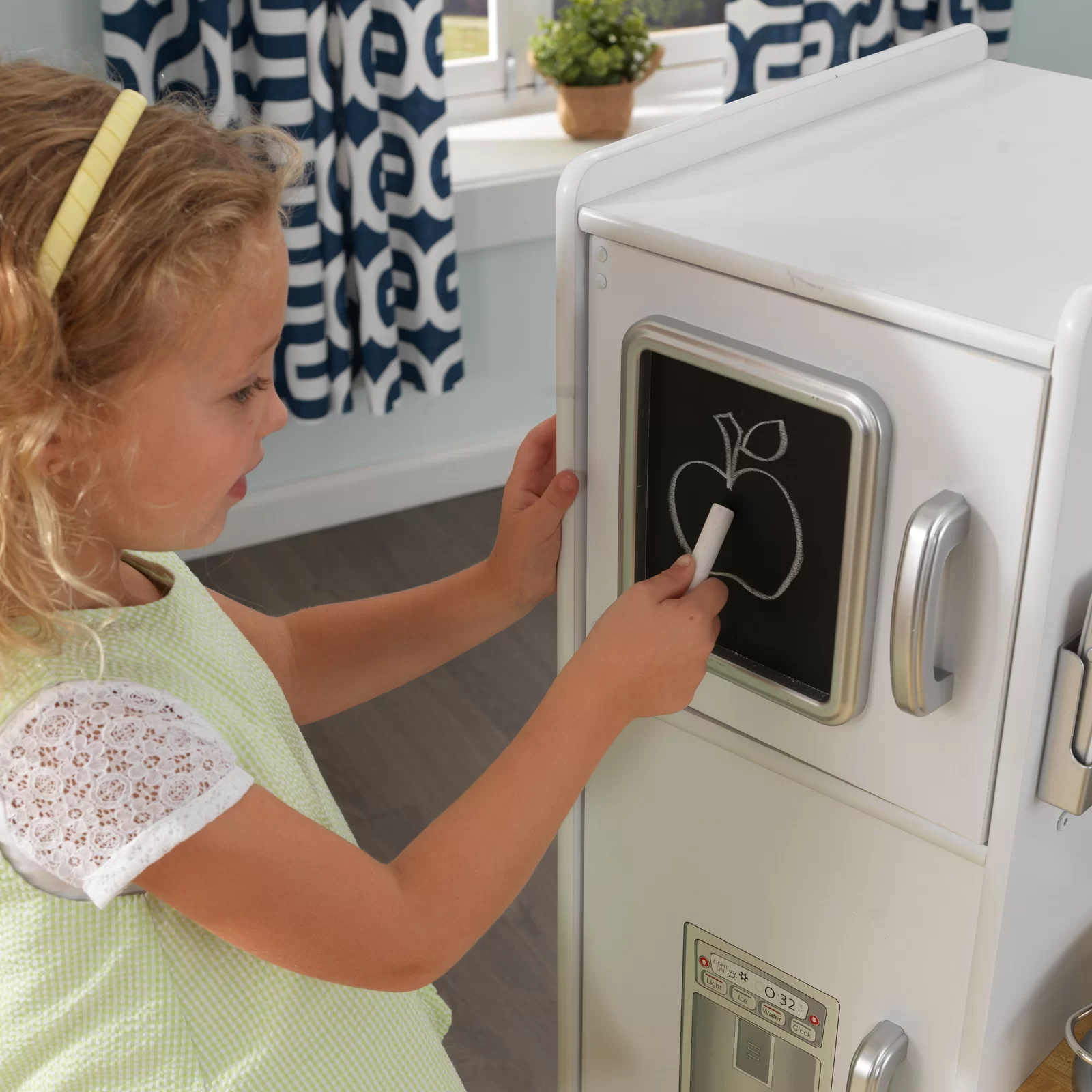 【Baby&Kids】Uptown White Wooden Play Kitchen with Play Phone & Chalkboard