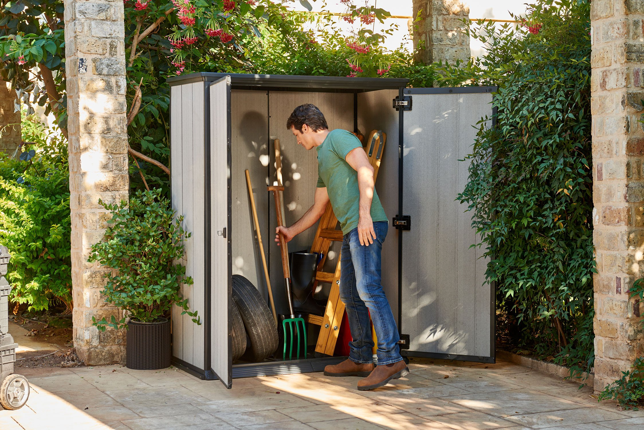 【Storage Shed】High Store 4.5 x 2.5 Vertical Outdoor Resin Storage Shed, Grey