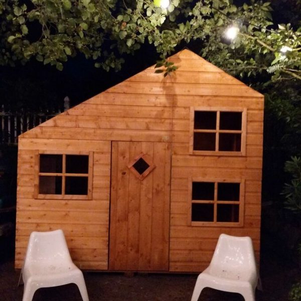 【Home&Garden】Swiss Cottage 7.71′ x 6.75′ Playhouse