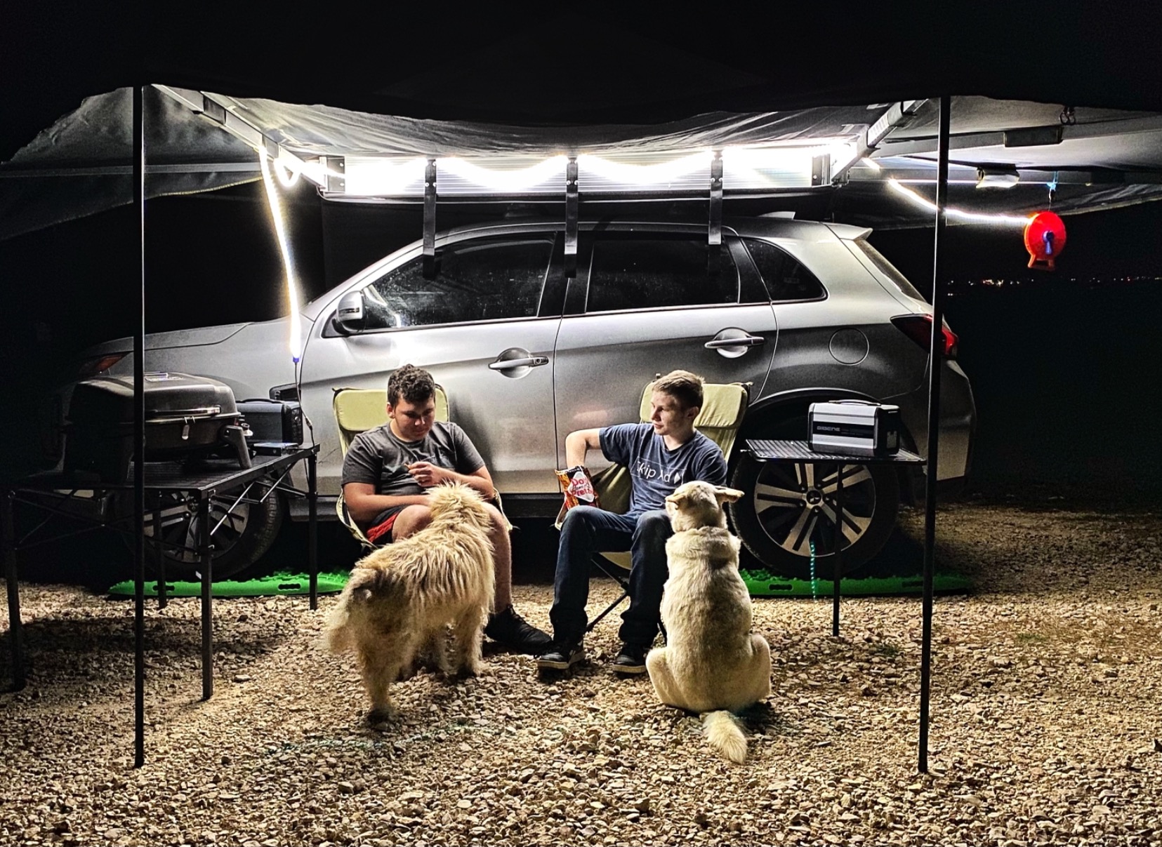 【Sports&Outdoors】Dark Gray with Black Travel Cover - Driverside