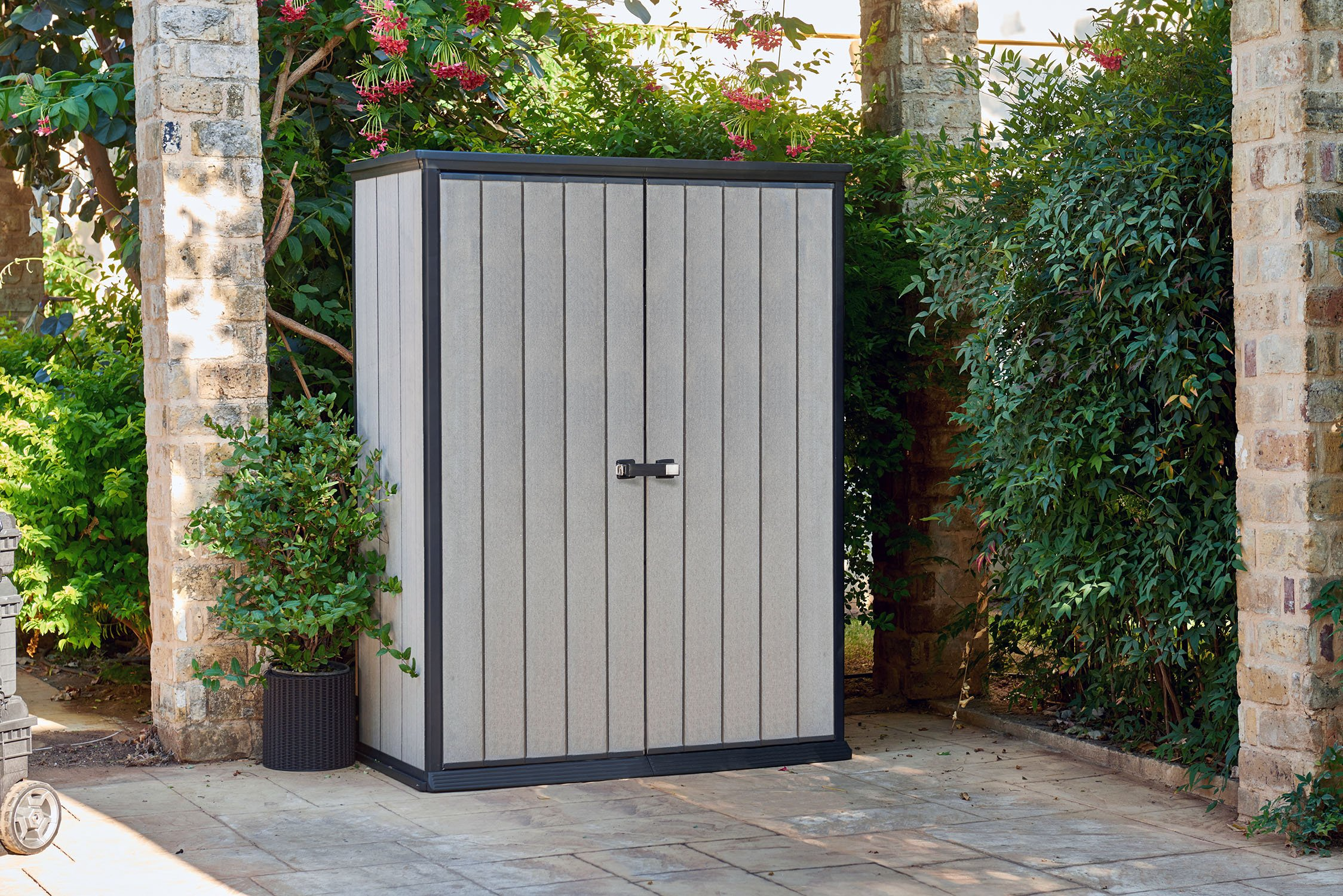 【Storage Shed】High Store 4.5 x 2.5 Vertical Outdoor Resin Storage Shed, Grey