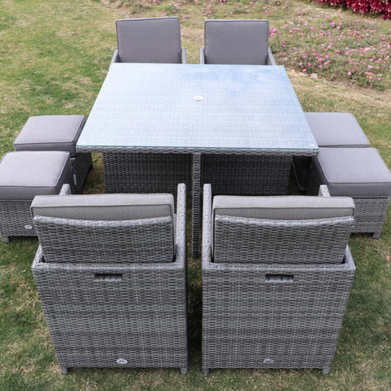 4 Seat Cube Set with Square Table