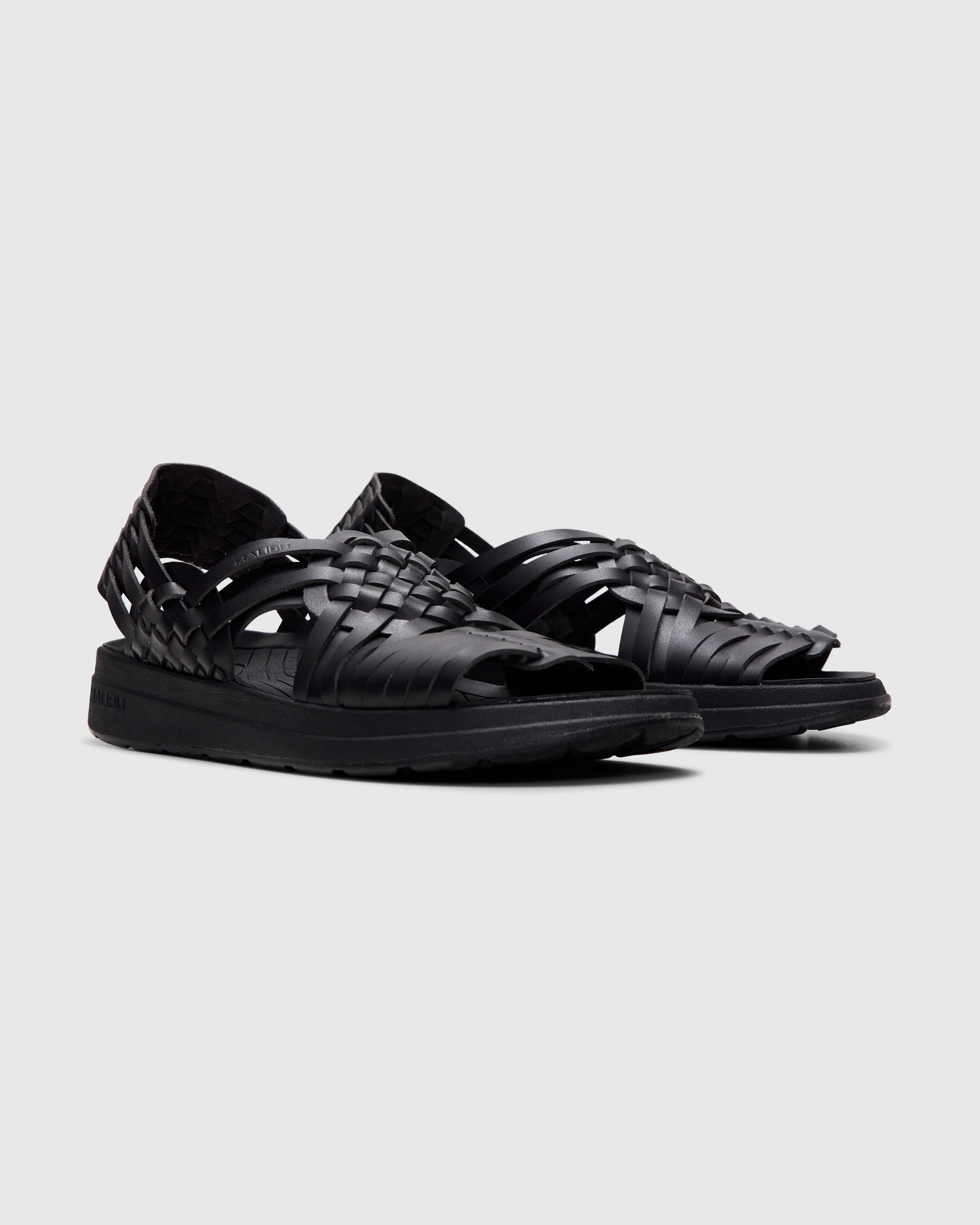 Canyon Classic in Black Vegan Leather